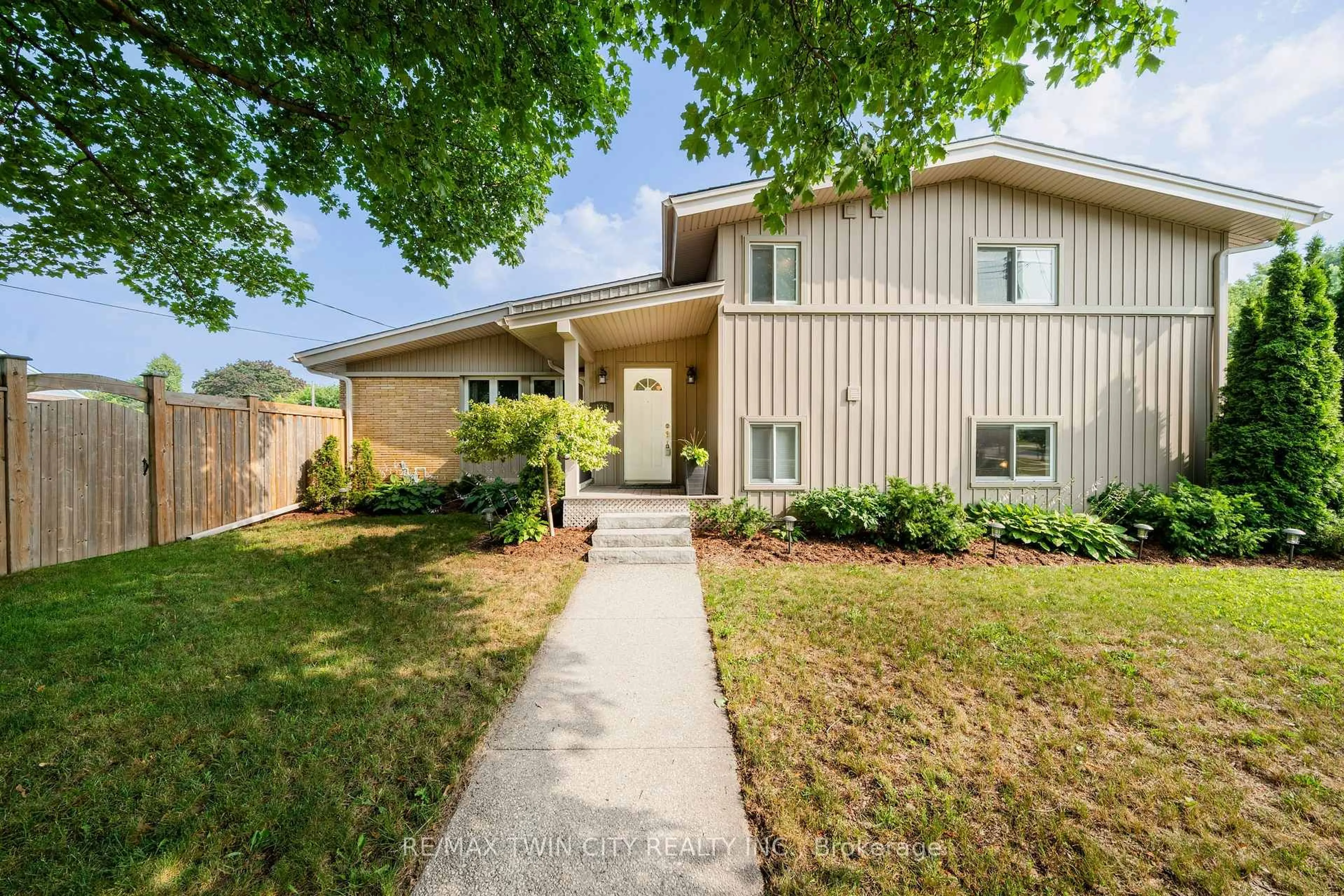 Home with brick exterior material, street for 135 Islington Ave, Kitchener Ontario N2B 1P6