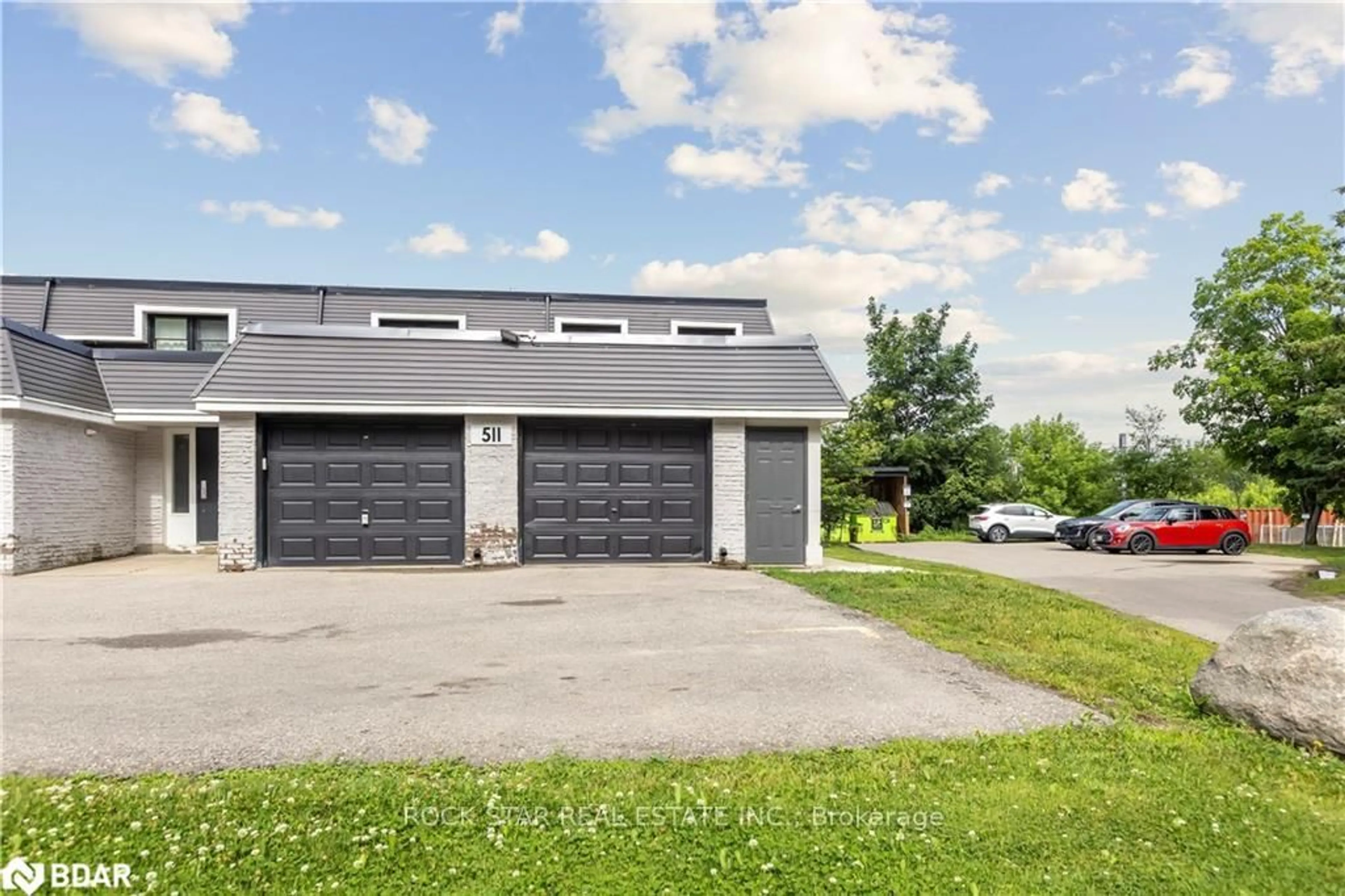Indoor garage for 511 Quiet Pl #5, Waterloo Ontario N2J 5L6