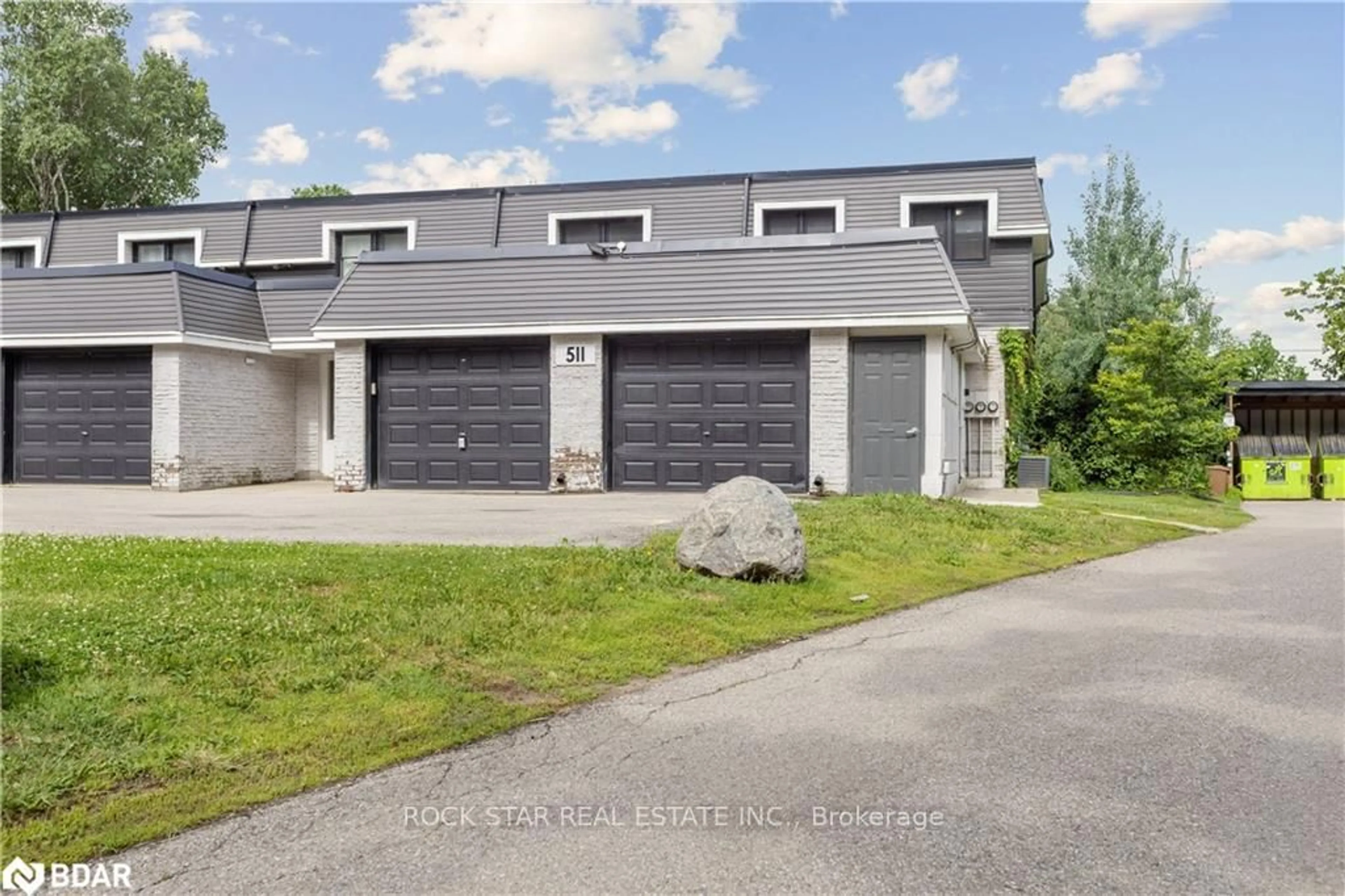 A pic from outside/outdoor area/front of a property/back of a property/a pic from drone, unknown for 511 Quiet Pl #5, Waterloo Ontario N2J 5L6