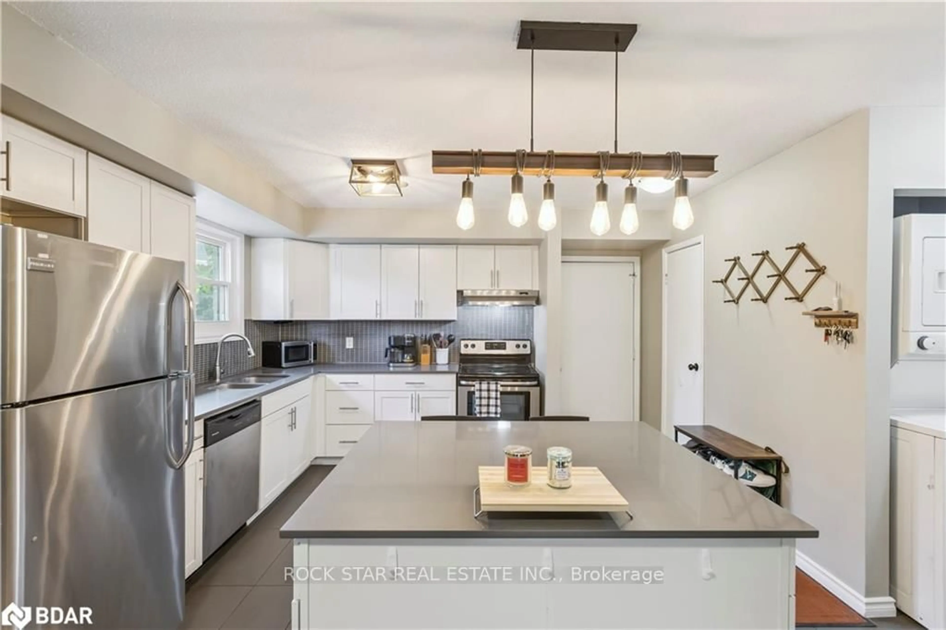 Open concept kitchen, ceramic/tile floor for 511 Quiet Pl #5, Waterloo Ontario N2J 5L6