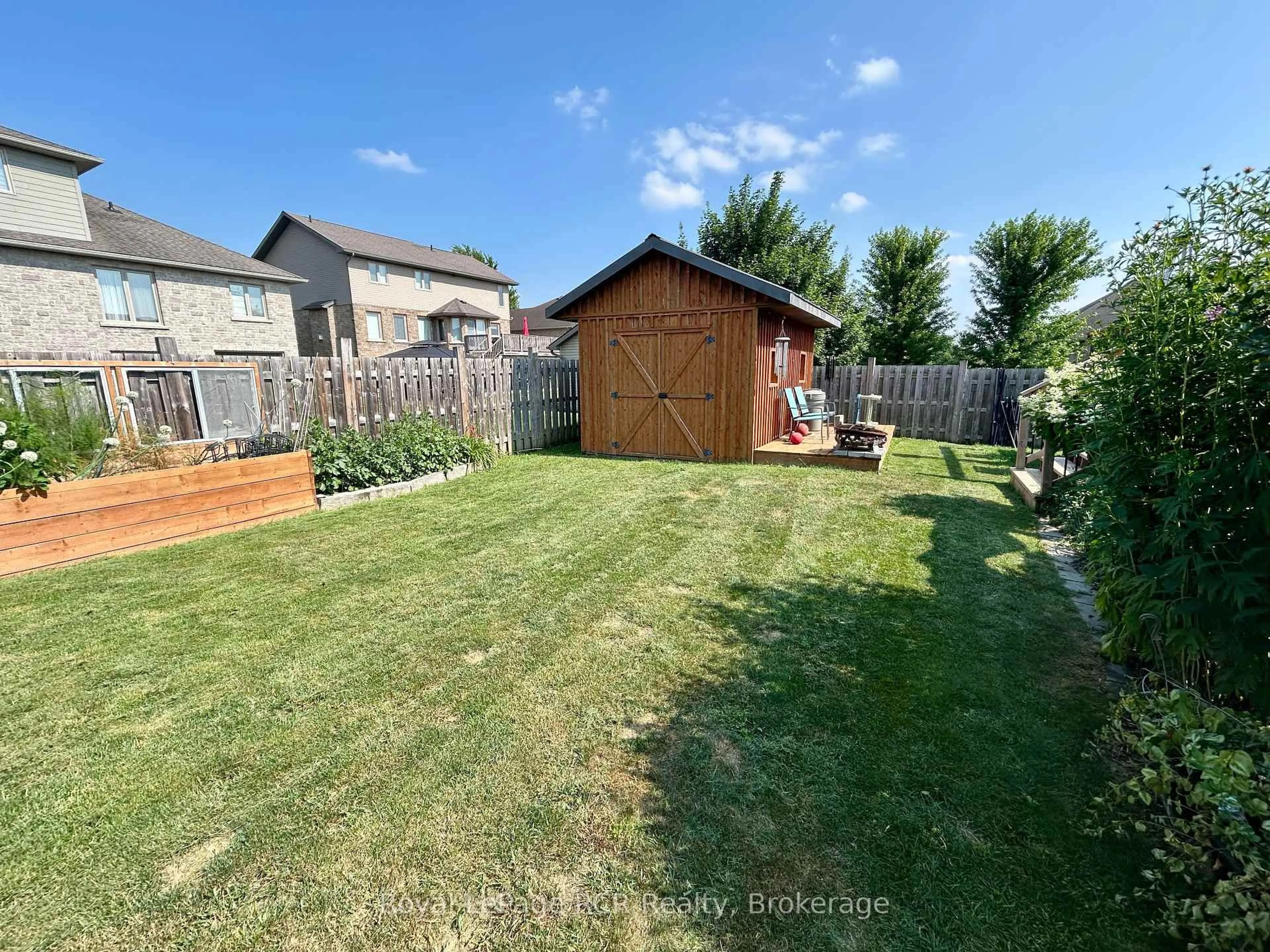 Shed for 332 Westwood Dr, Brockton Ontario N0G 2V0