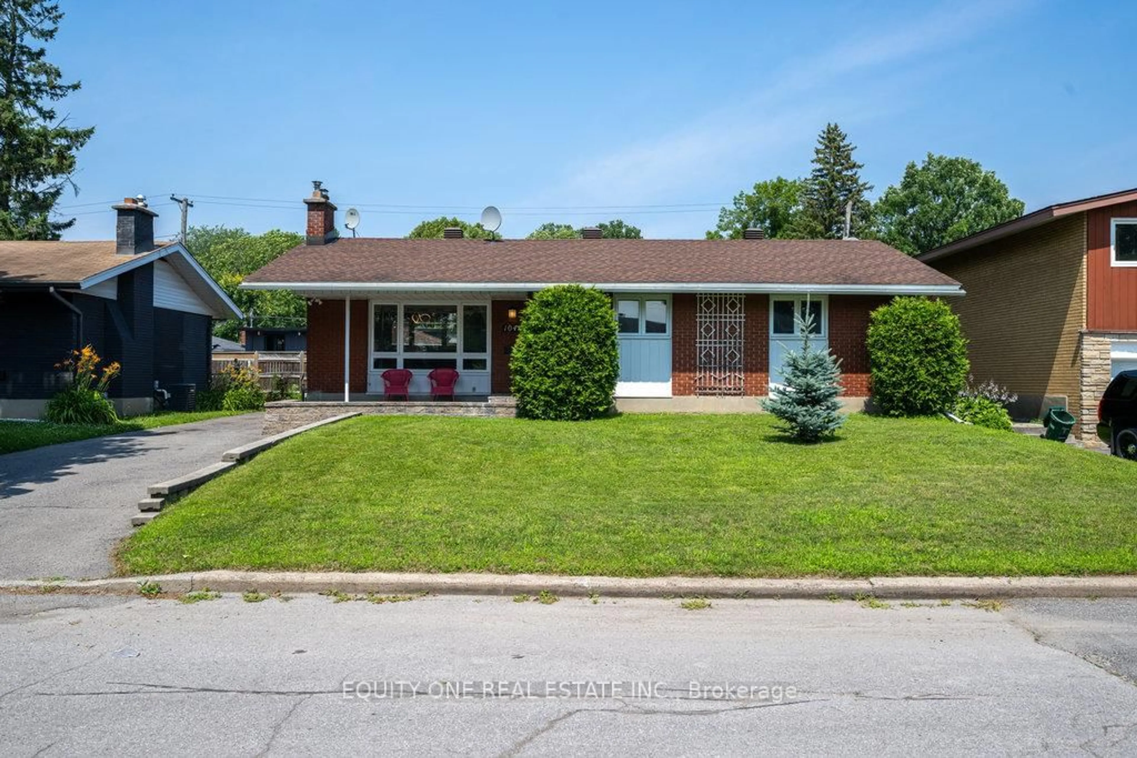 Home with brick exterior material, street for 1041 Wiseman Cres, Ottawa Ontario K1V 8J3