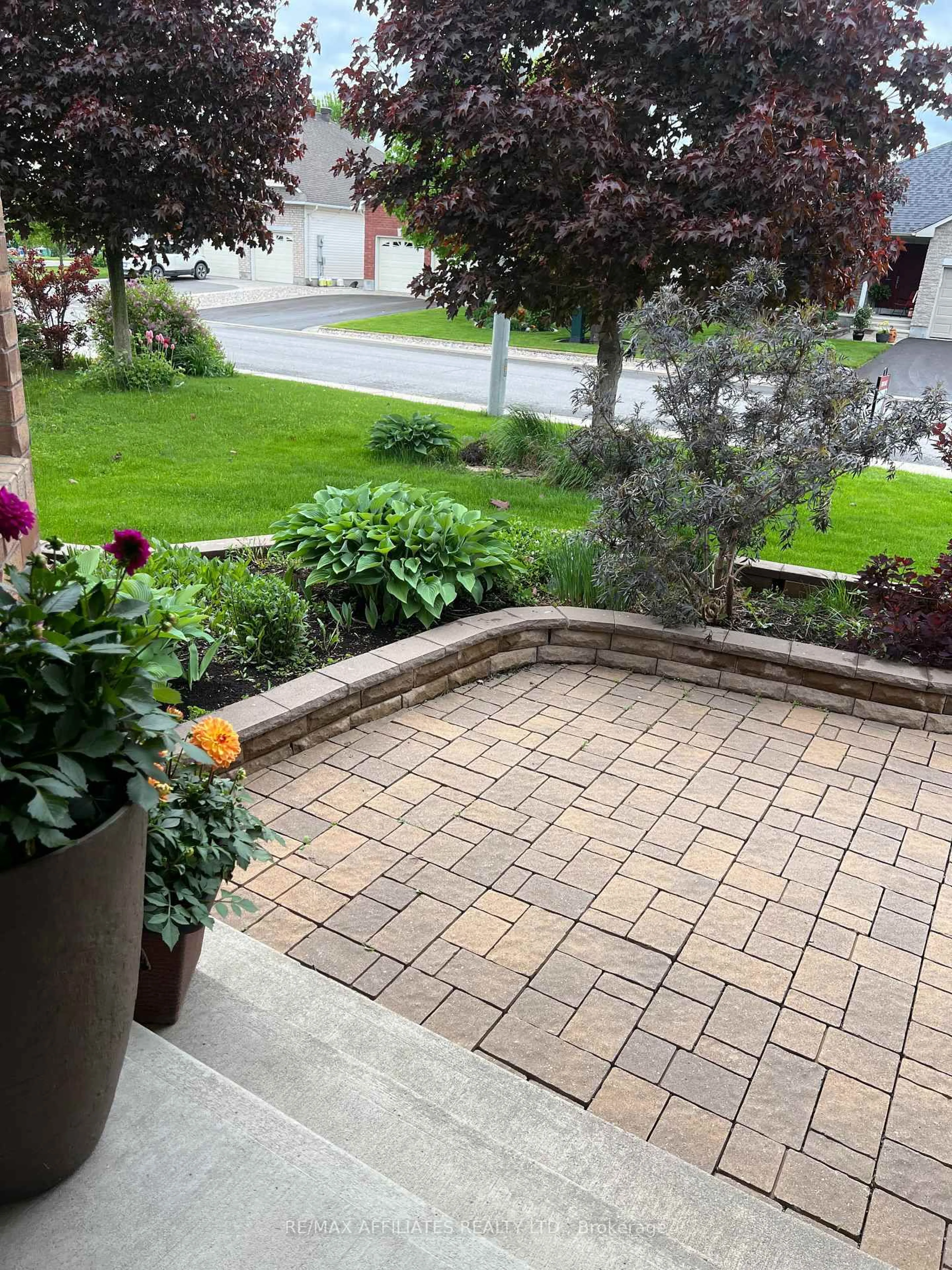 Patio, street for 448 Van Dusen St, Almonte Ontario K0A 1A0