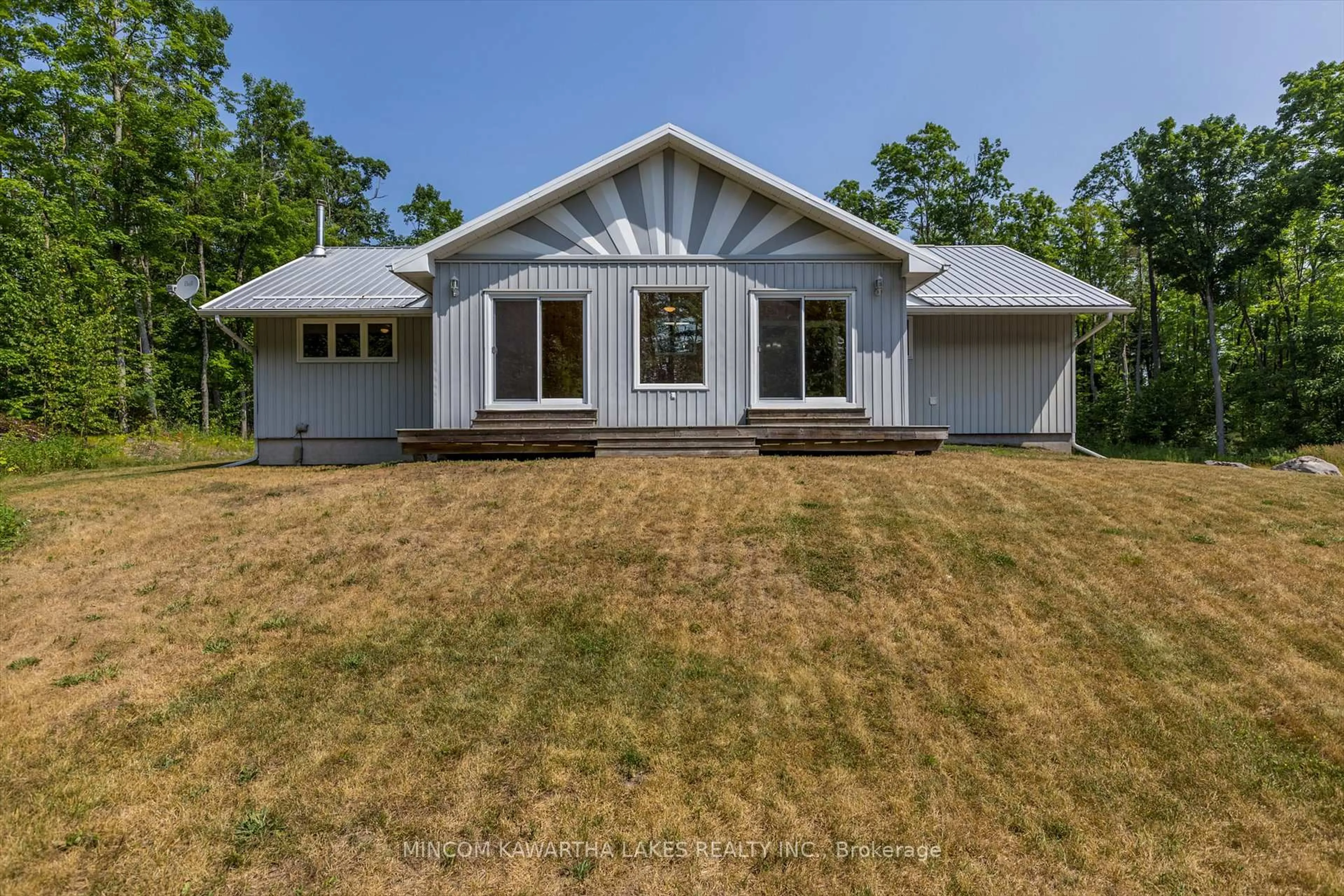 Home with vinyl exterior material, unknown for 947 Lakehurst Rd, Trent Lakes Ontario K0L 1J0