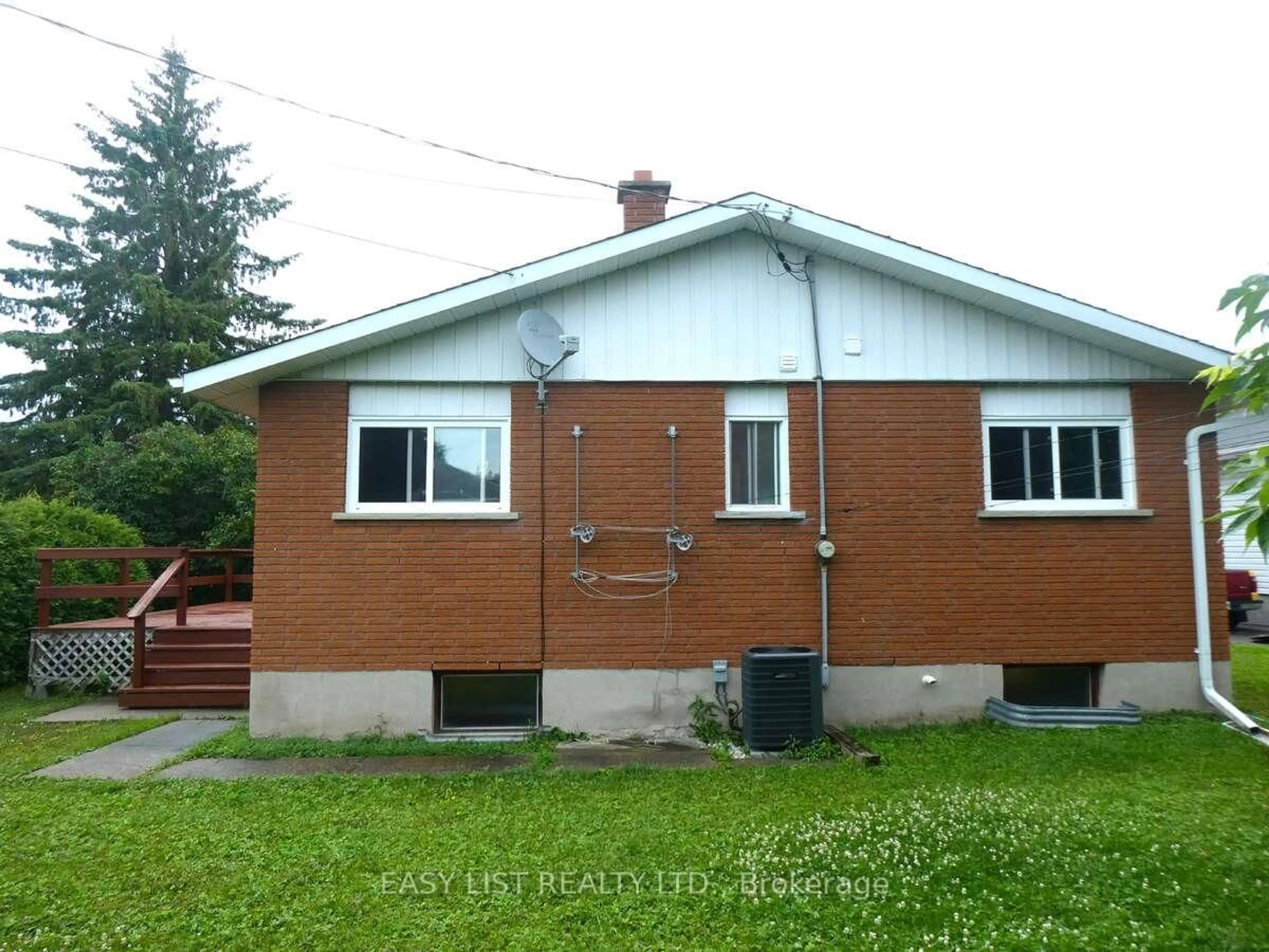 Unknown for 24 Wilson St, Renfrew Ontario K7V 1G4