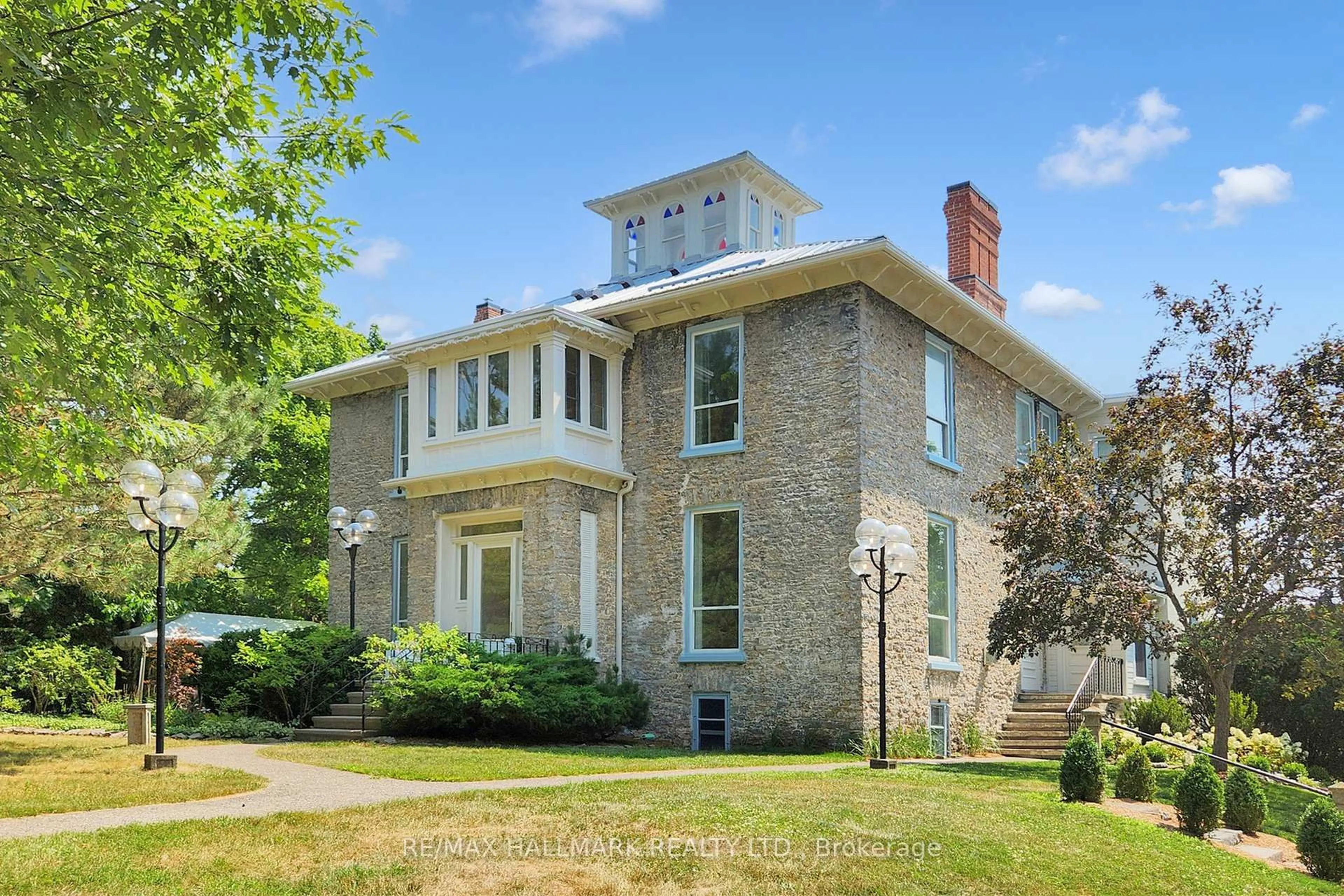 Home with brick exterior material, building for 346 Picton Main St, Prince Edward County Ontario K0K 2T0