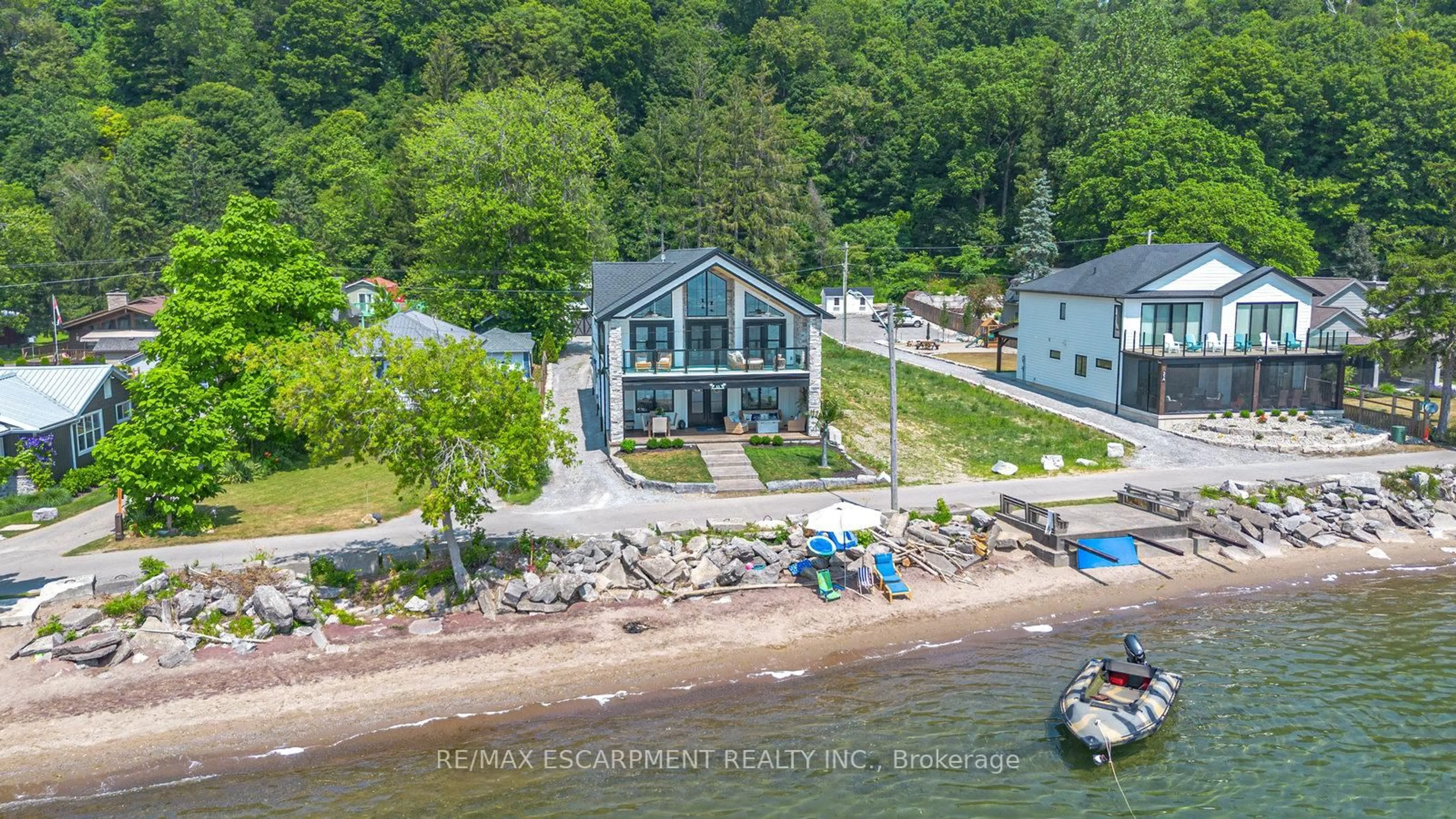 A pic from outside/outdoor area/front of a property/back of a property/a pic from drone, water/lake/river/ocean view for 33 CEDAR Dr, Norfolk Ontario N0E 1T0