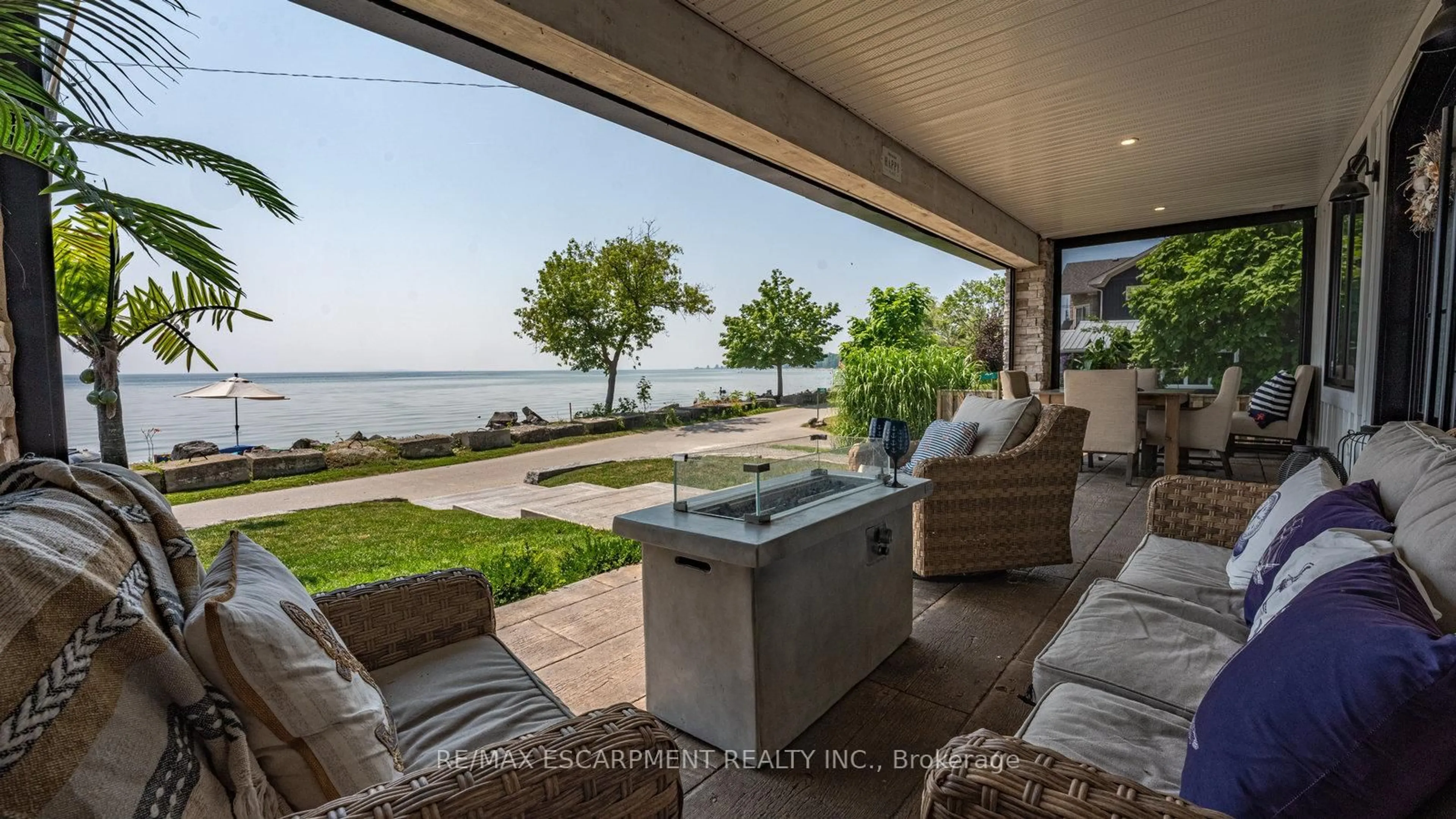 Patio, water/lake/river/ocean view for 33 CEDAR Dr, Norfolk Ontario N0E 1T0