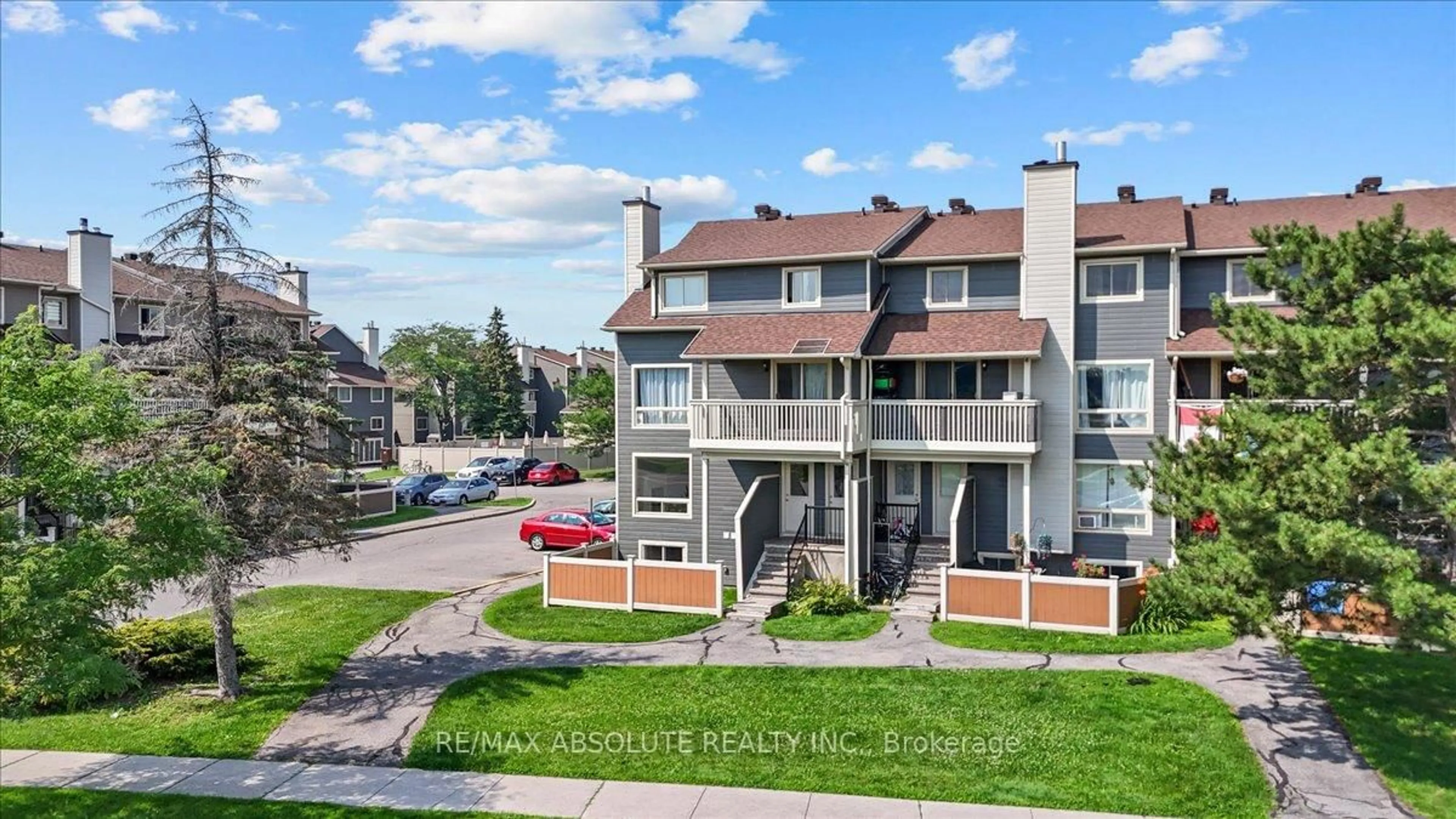 A pic from outside/outdoor area/front of a property/back of a property/a pic from drone, unknown for 750 St. Andre Dr #69A, Ottawa Ontario K1C 4S2