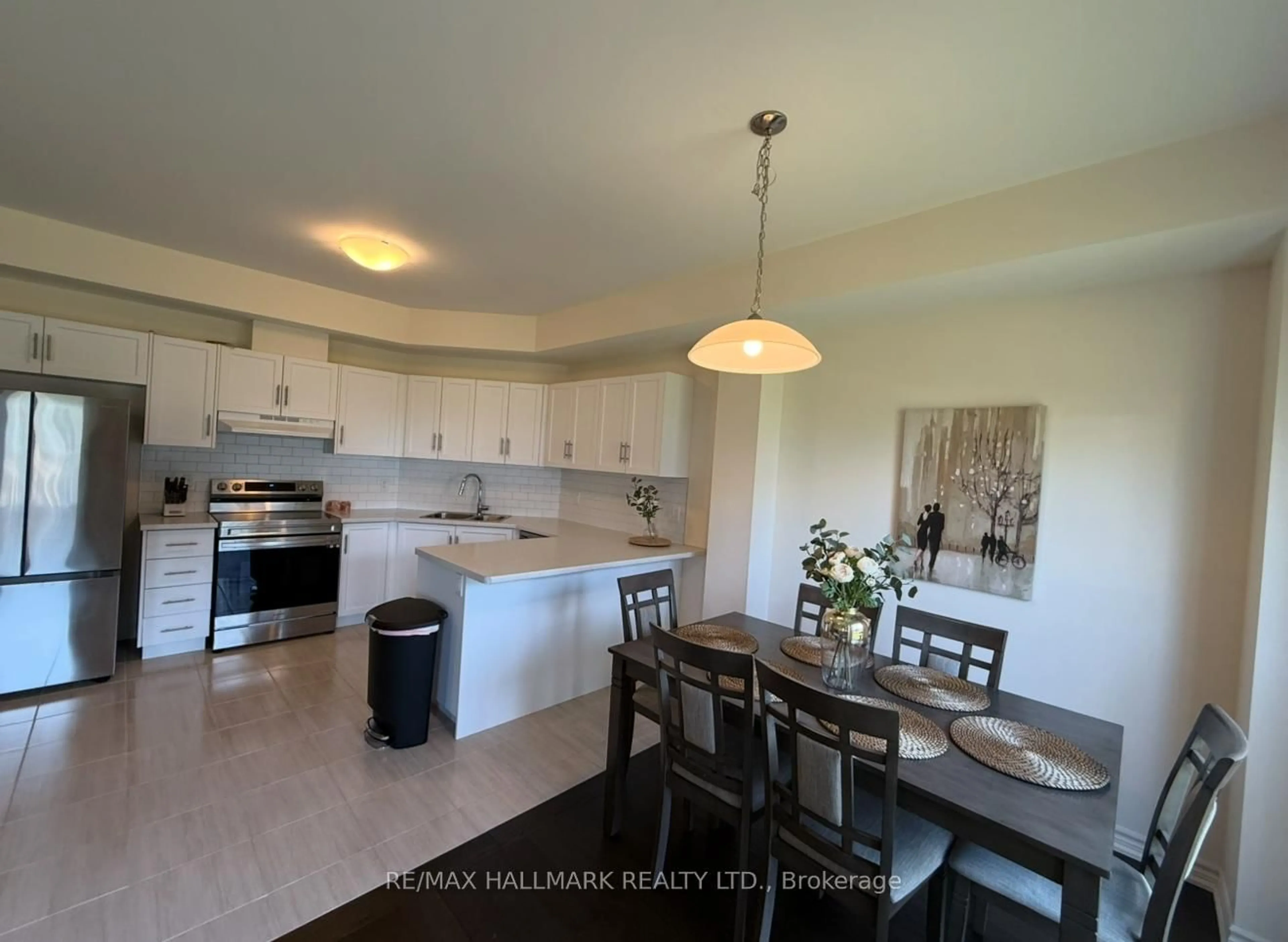 Open concept kitchen, ceramic/tile floor for 151 Rosie St #81, Blue Mountains Ontario N0H 1J0