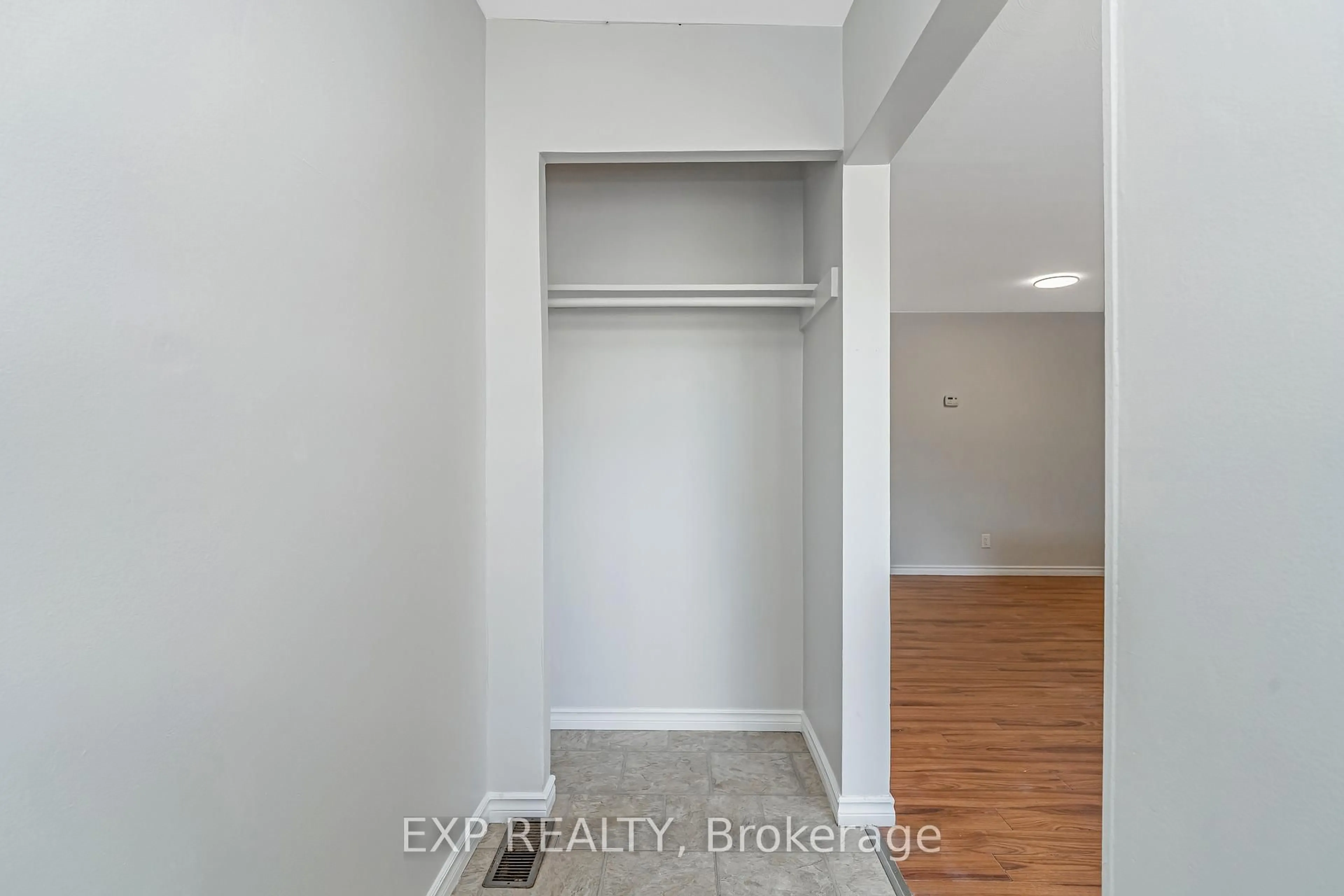 A pic of a room for 1303 Coldrey Ave, Ottawa Ontario K1Z 7P6