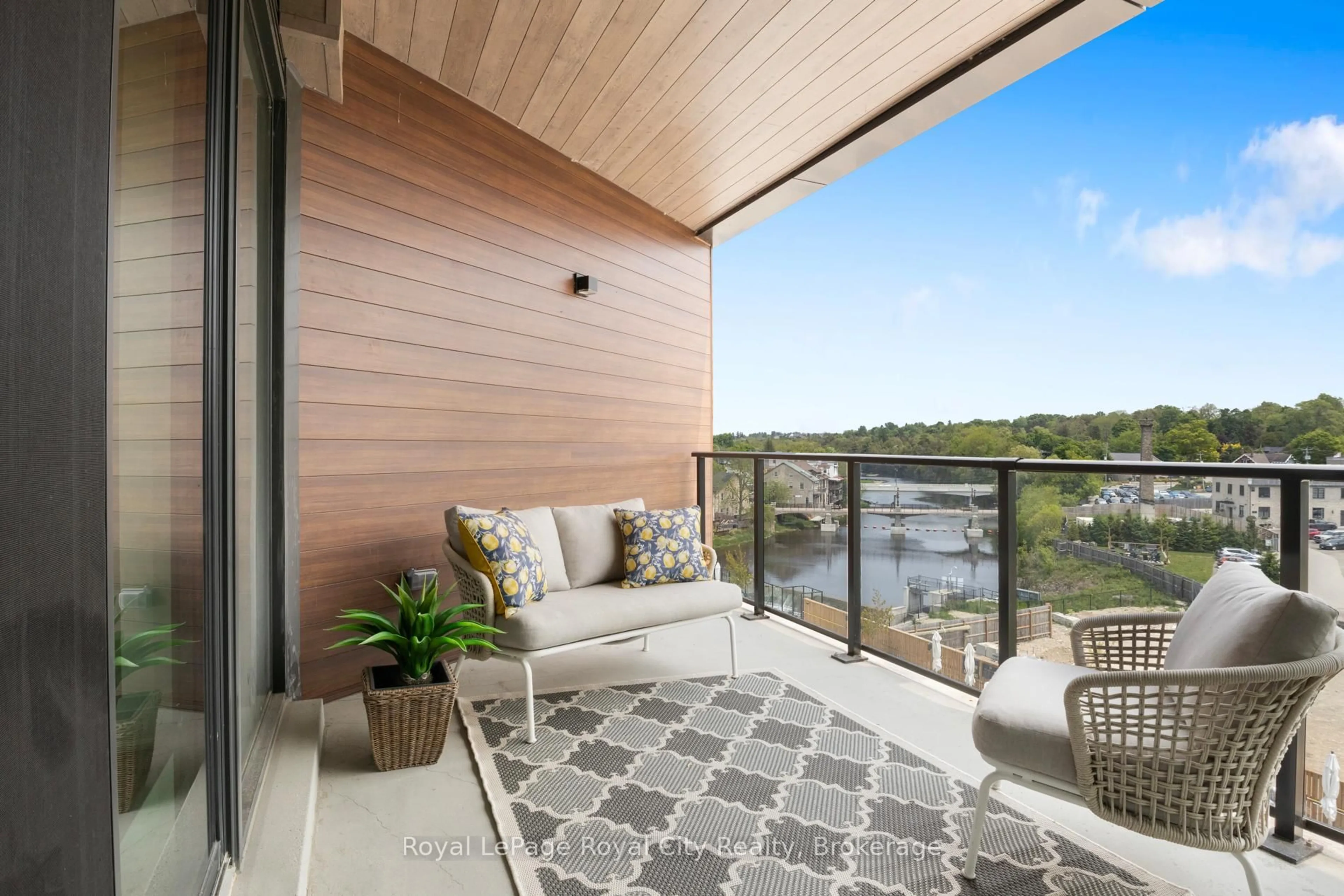 Patio, water/lake/river/ocean view for 6523 Wellington 7 Rd #425, Centre Wellington Ontario N0B 1S0