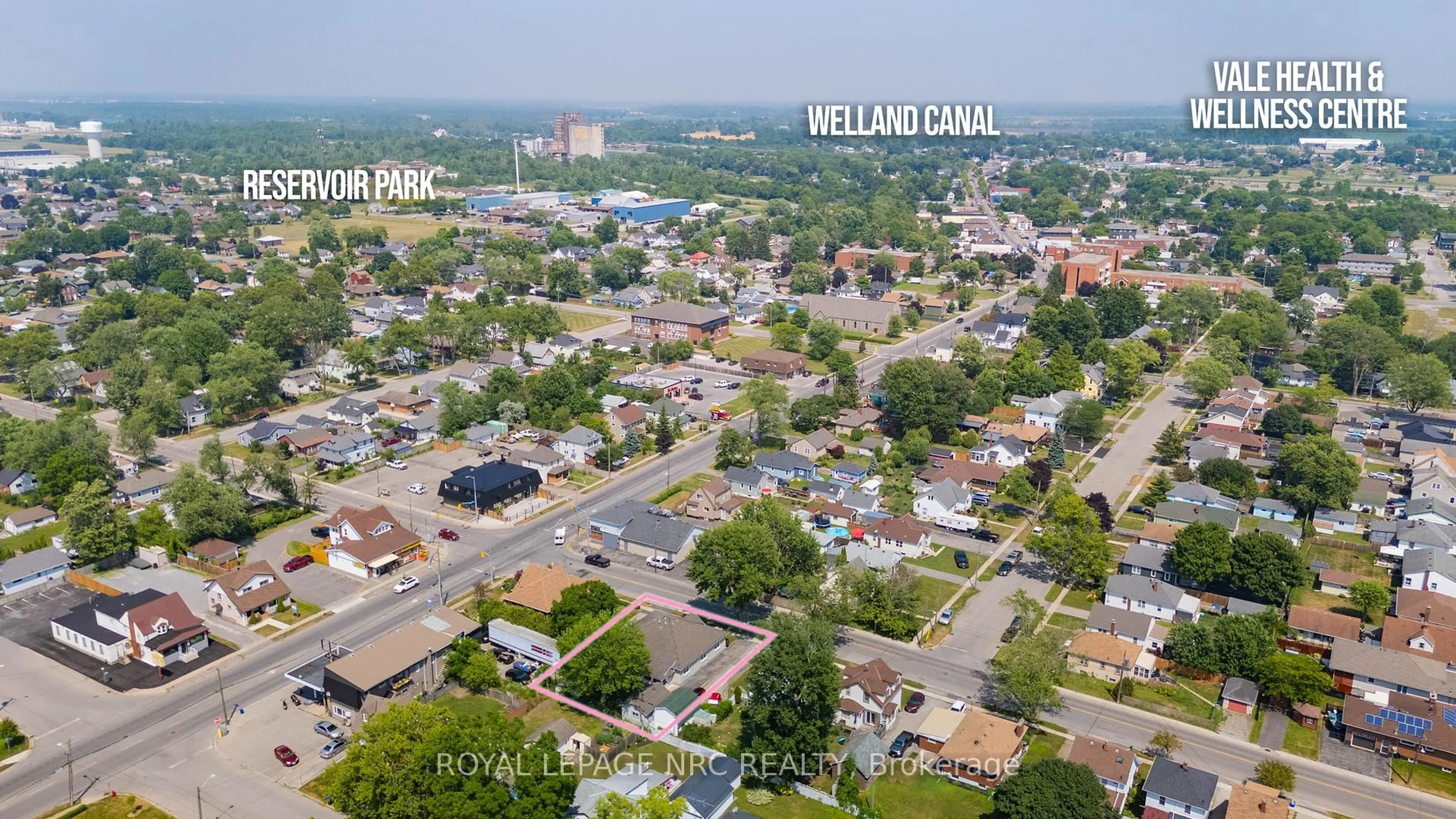 A pic from outside/outdoor area/front of a property/back of a property/a pic from drone, city buildings view from balcony for 732-734 Steele St, Port Colborne Ontario L3K 4Z2