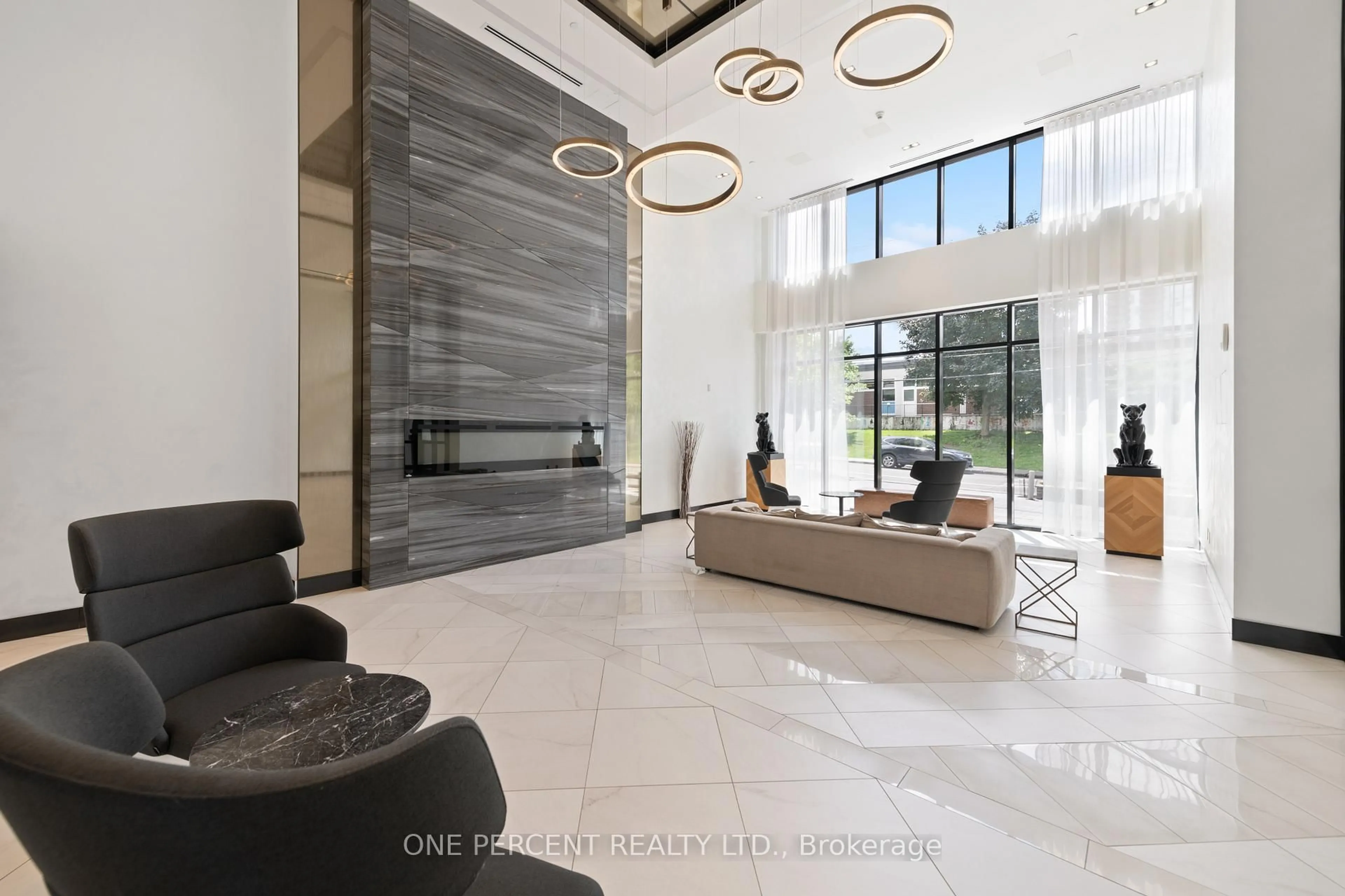 Lobby for 255 Bay St #1513, Ottawa Ontario K1R 0C5