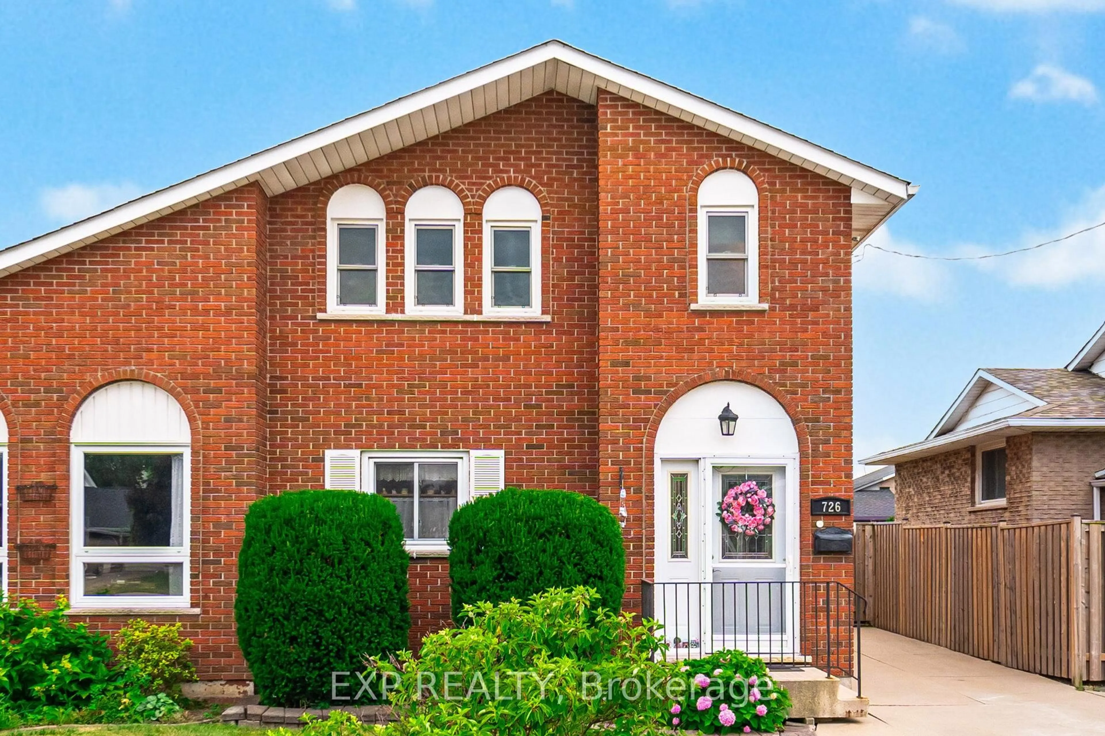 Home with brick exterior material, street for 726 LIMERIDGE Rd, Hamilton Ontario L8W 1A3
