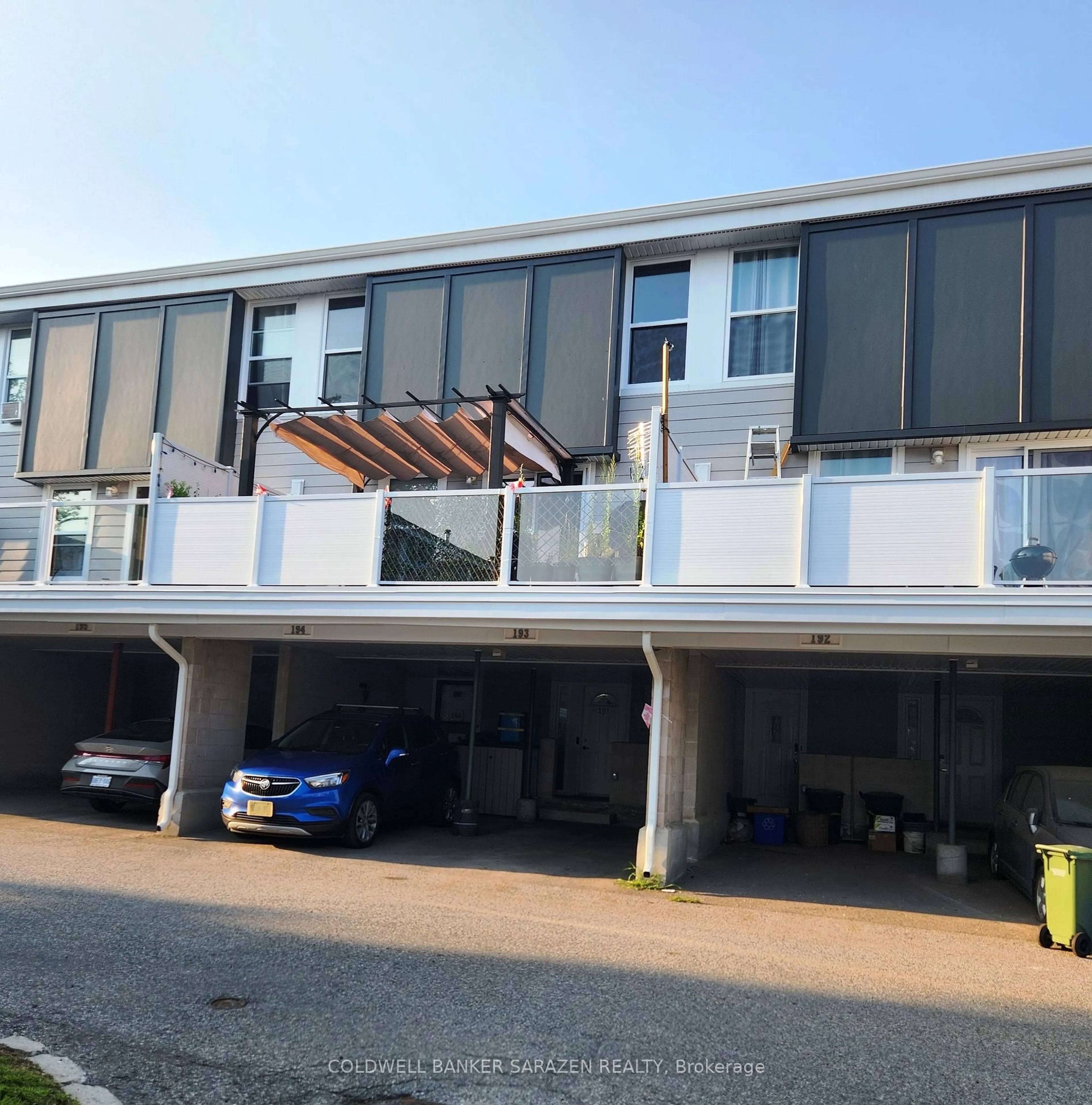 A pic from outside/outdoor area/front of a property/back of a property/a pic from drone, unknown for 825 Cahill Dr #193, Ottawa Ontario K1V 9N8