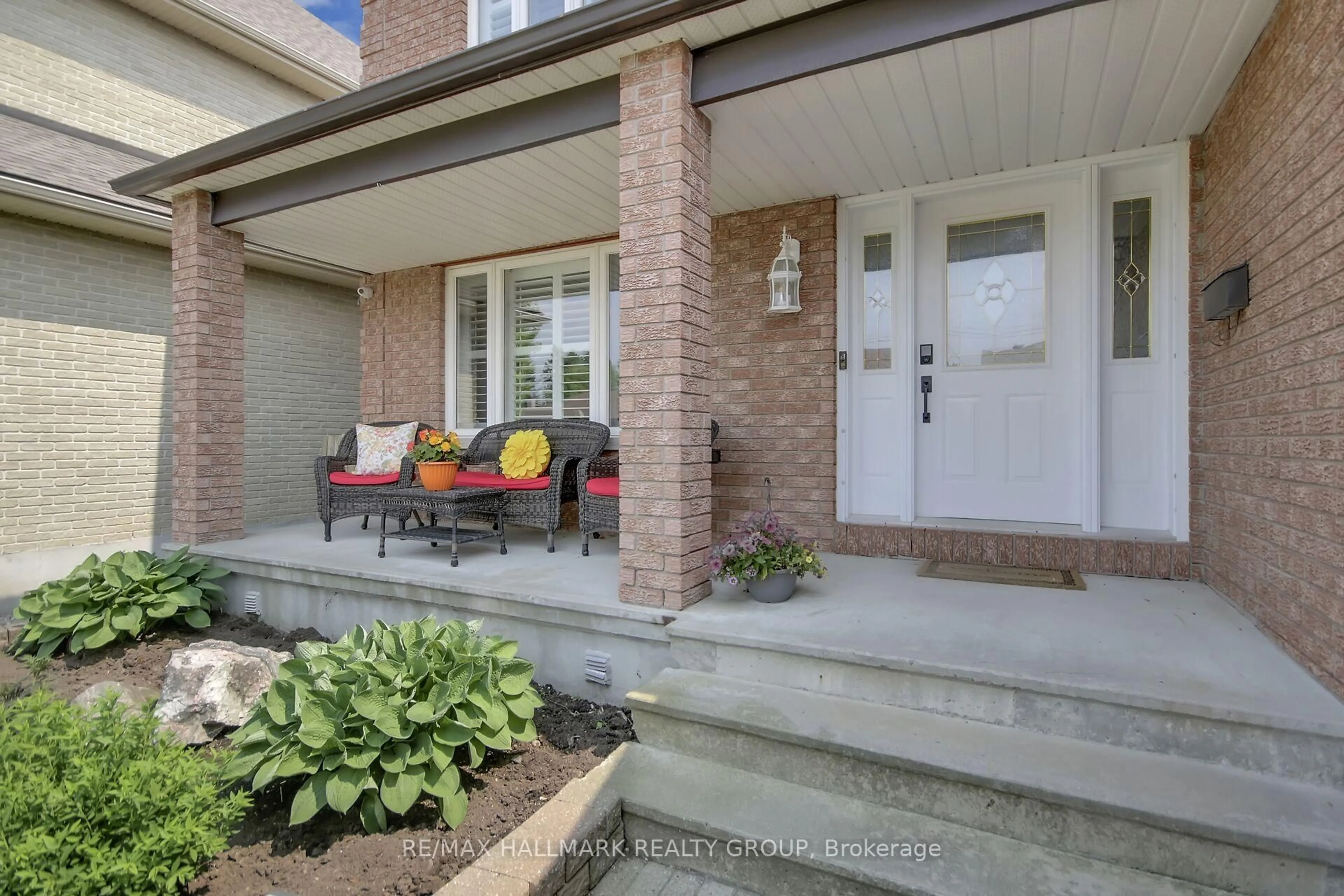 Unknown for 1498 Kingsdale Ave, Ottawa Ontario K1T 1H2