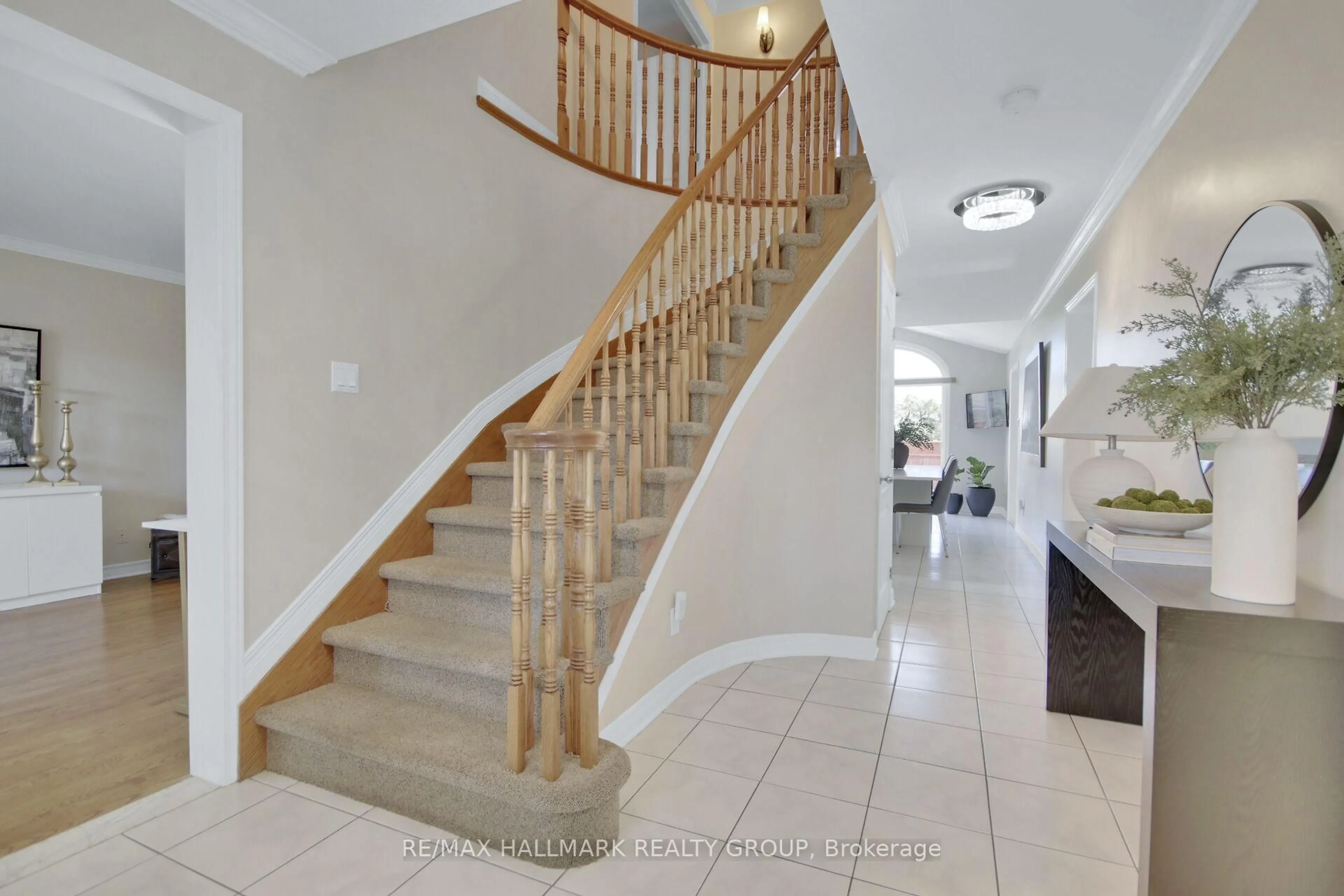 Unknown for 1498 Kingsdale Ave, Ottawa Ontario K1T 1H2