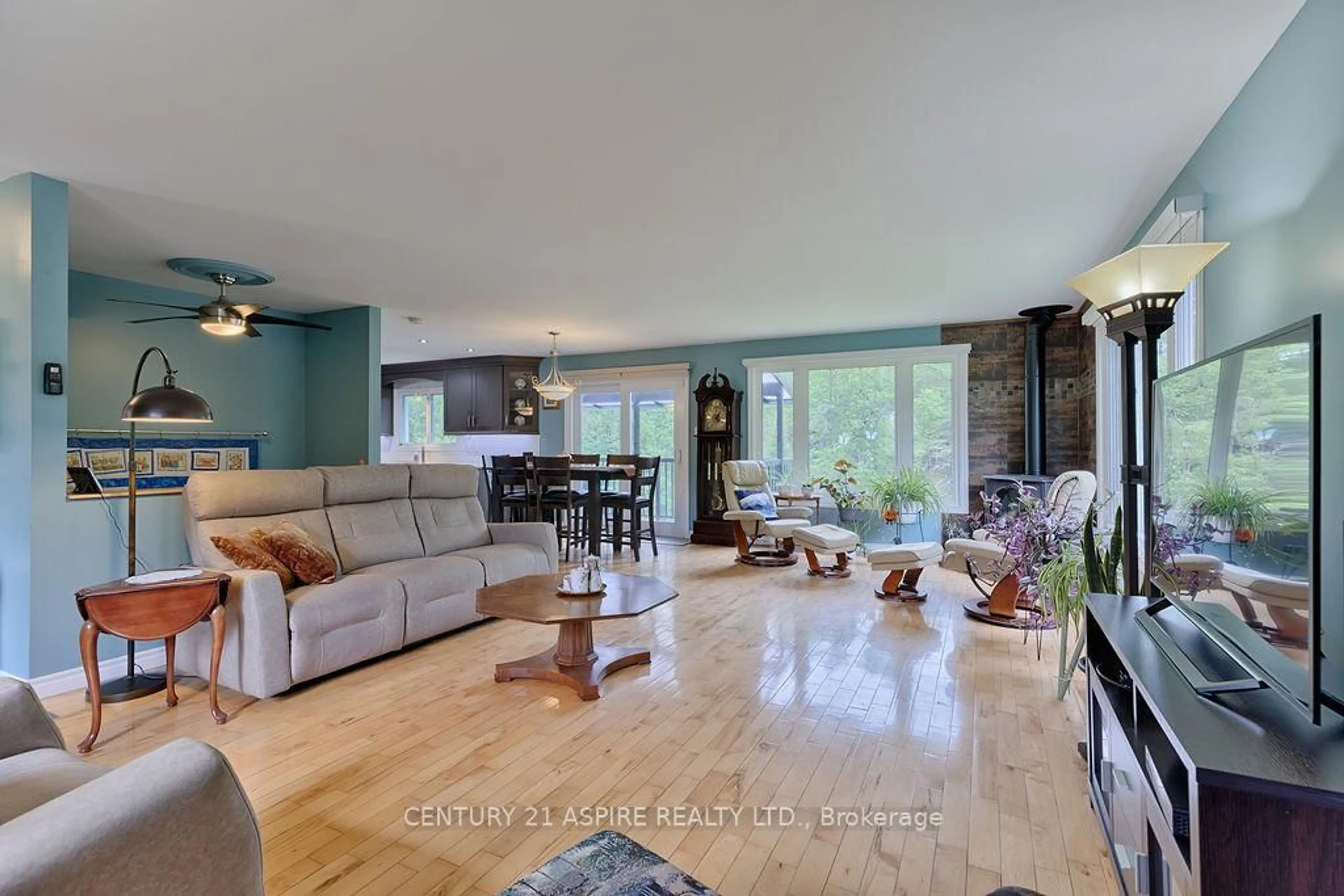 Living room with furniture, unknown for 539 Schwan Rd, Pembroke Ontario K8A 6W8