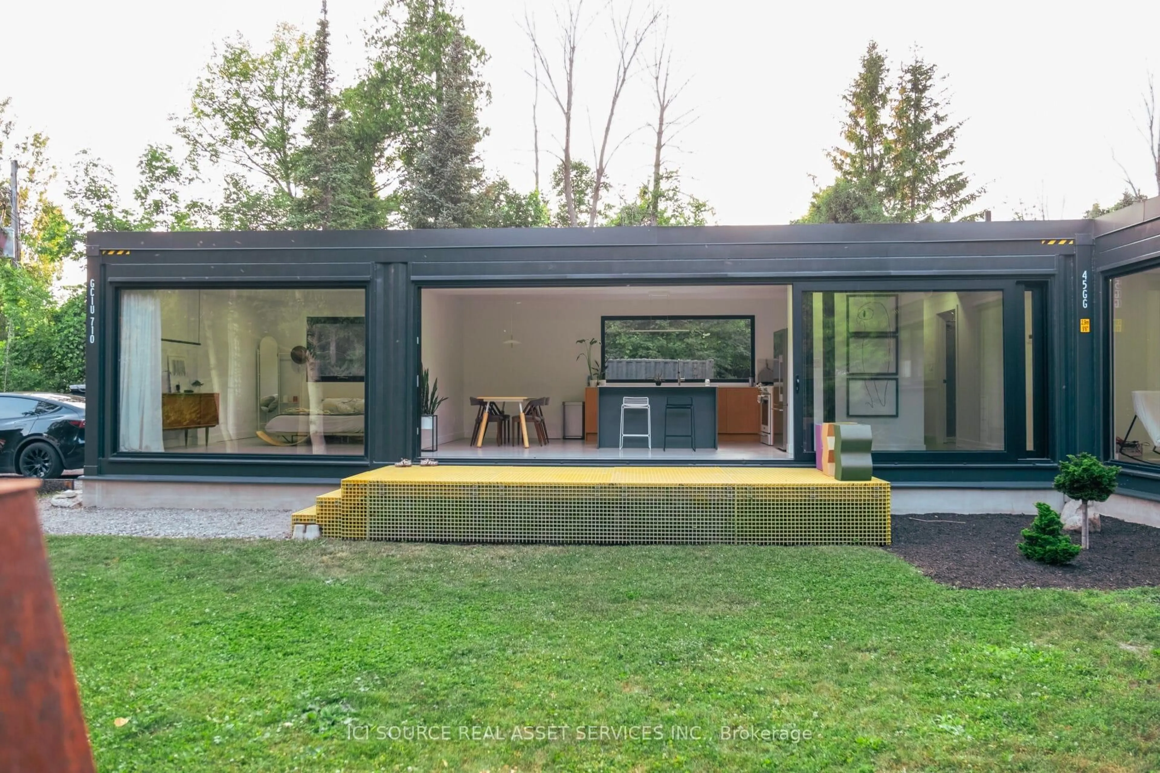 Home with vinyl exterior material, unknown for 24 South Cedar Lane, Kincardine Ontario N0G 2T0