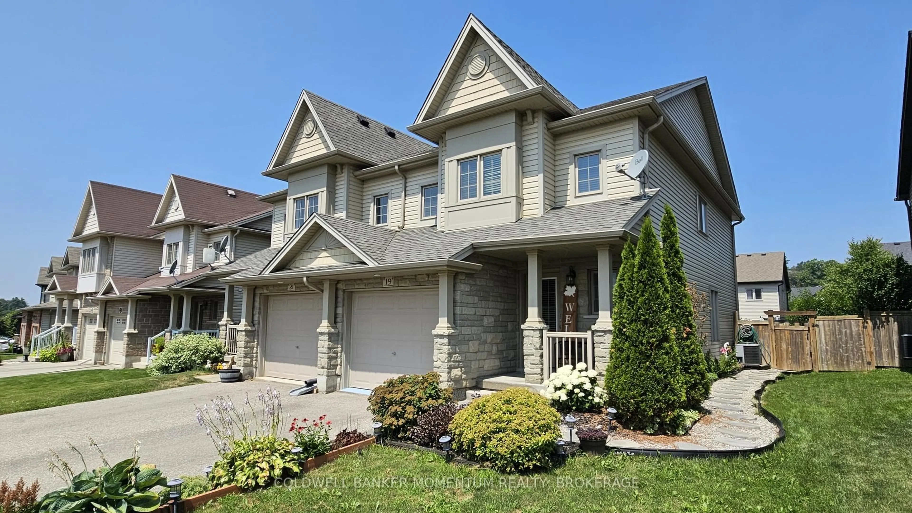 Home with brick exterior material, street for 19 Trillium Way, Norfolk Ontario N3Y 0B8