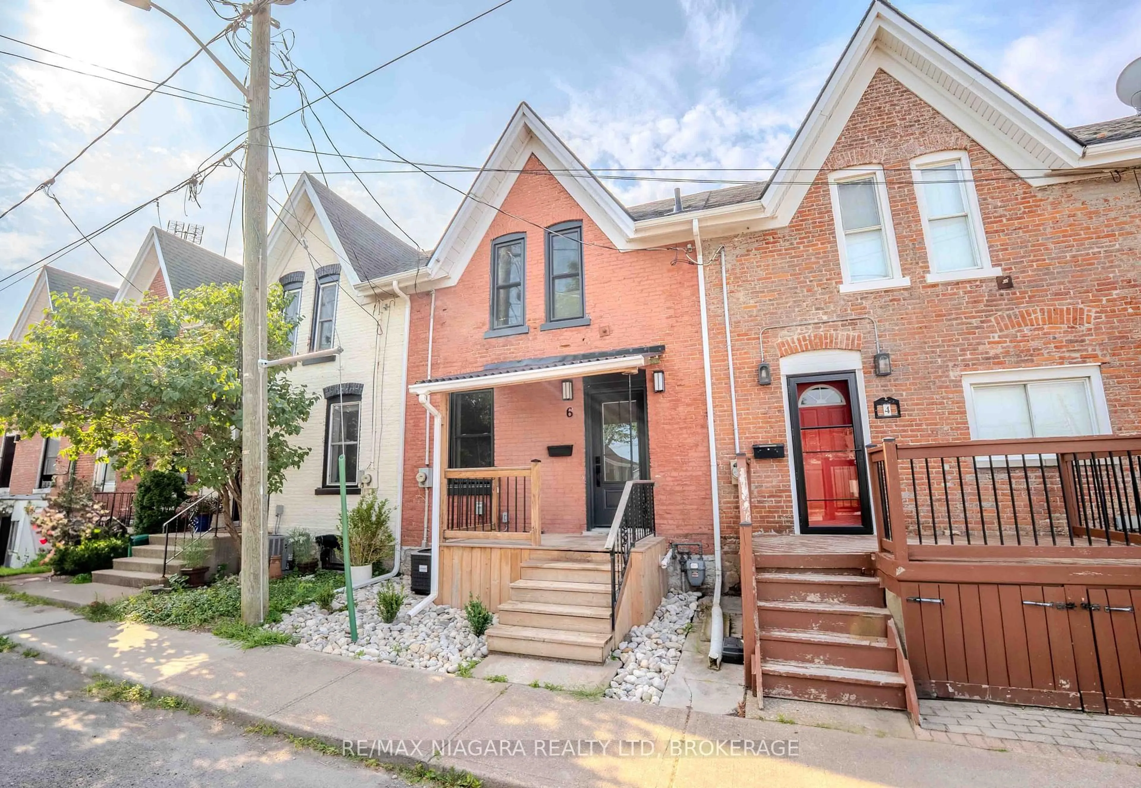 Home with brick exterior material, street for 6 Almond St, St. Catharines Ontario L2T 1E7