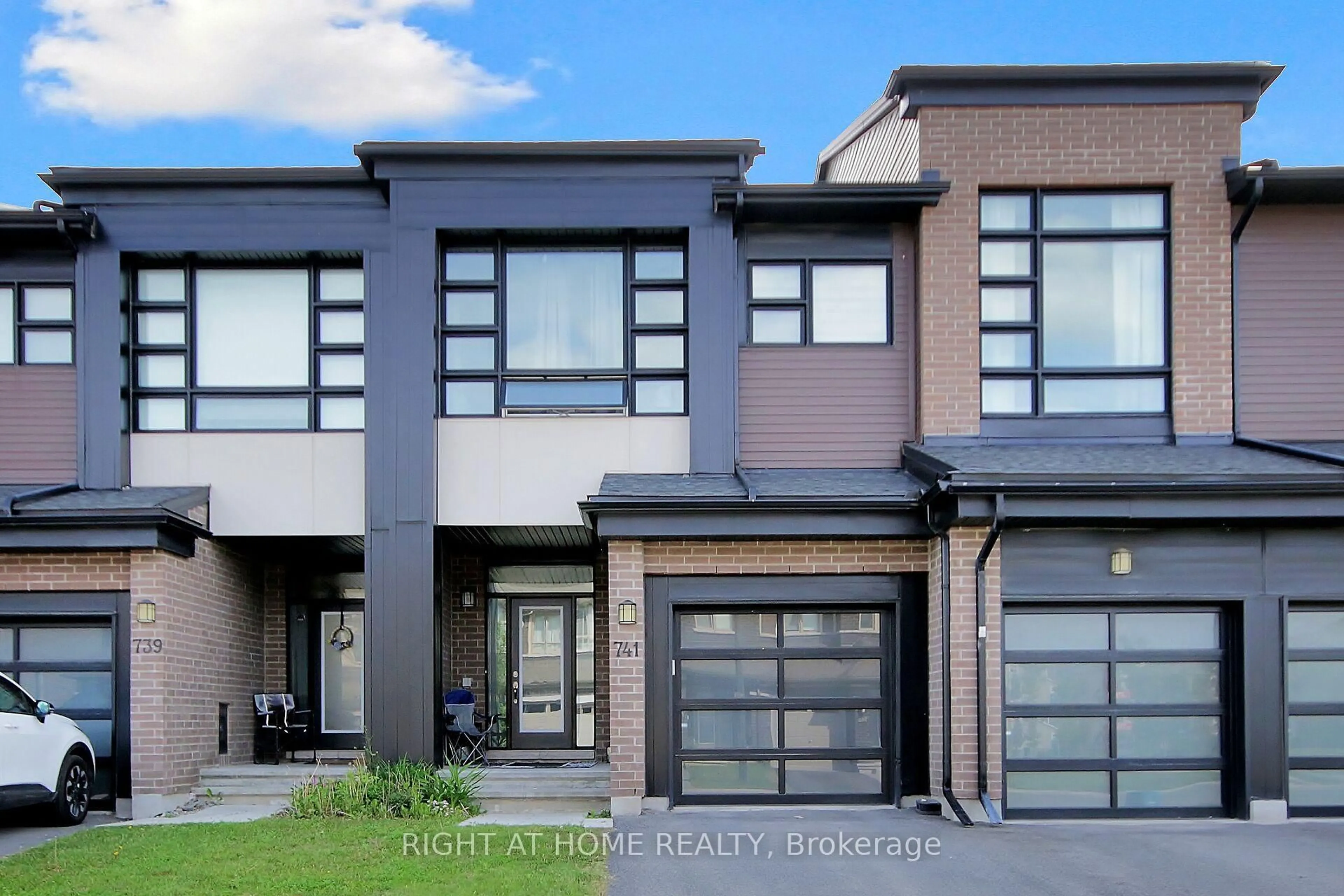 Home with brick exterior material, street for 741 Twist Way, Ottawa Ontario K2V 0M9