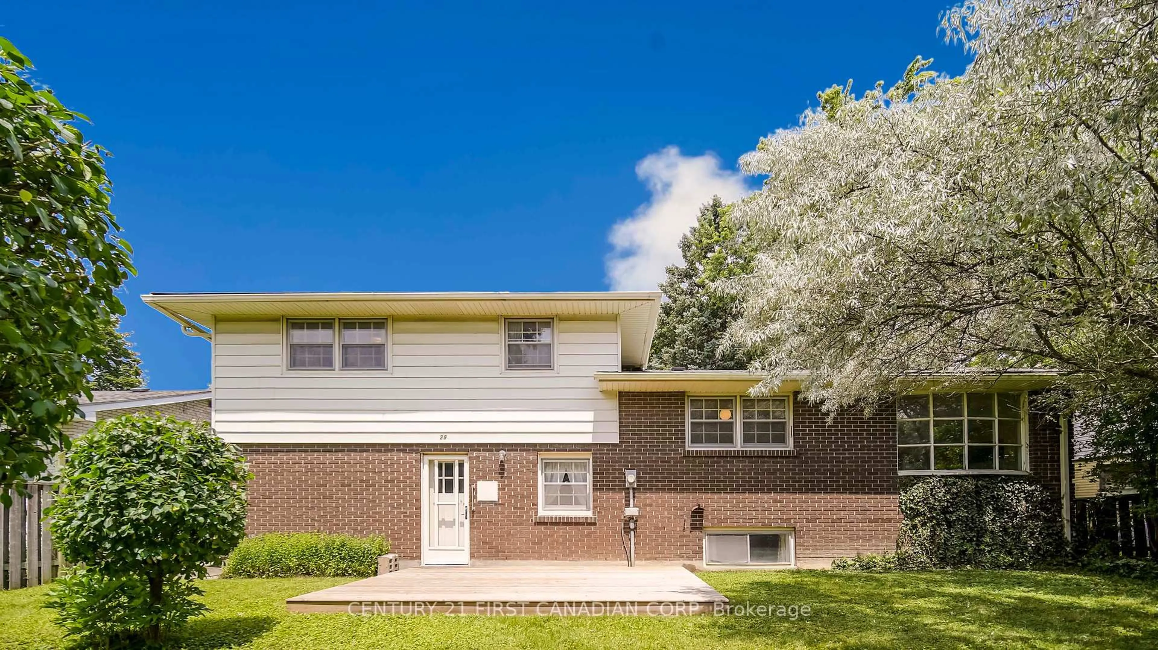Home with brick exterior material, street for 39 Torrington Cres, London South Ontario N6C 2V8