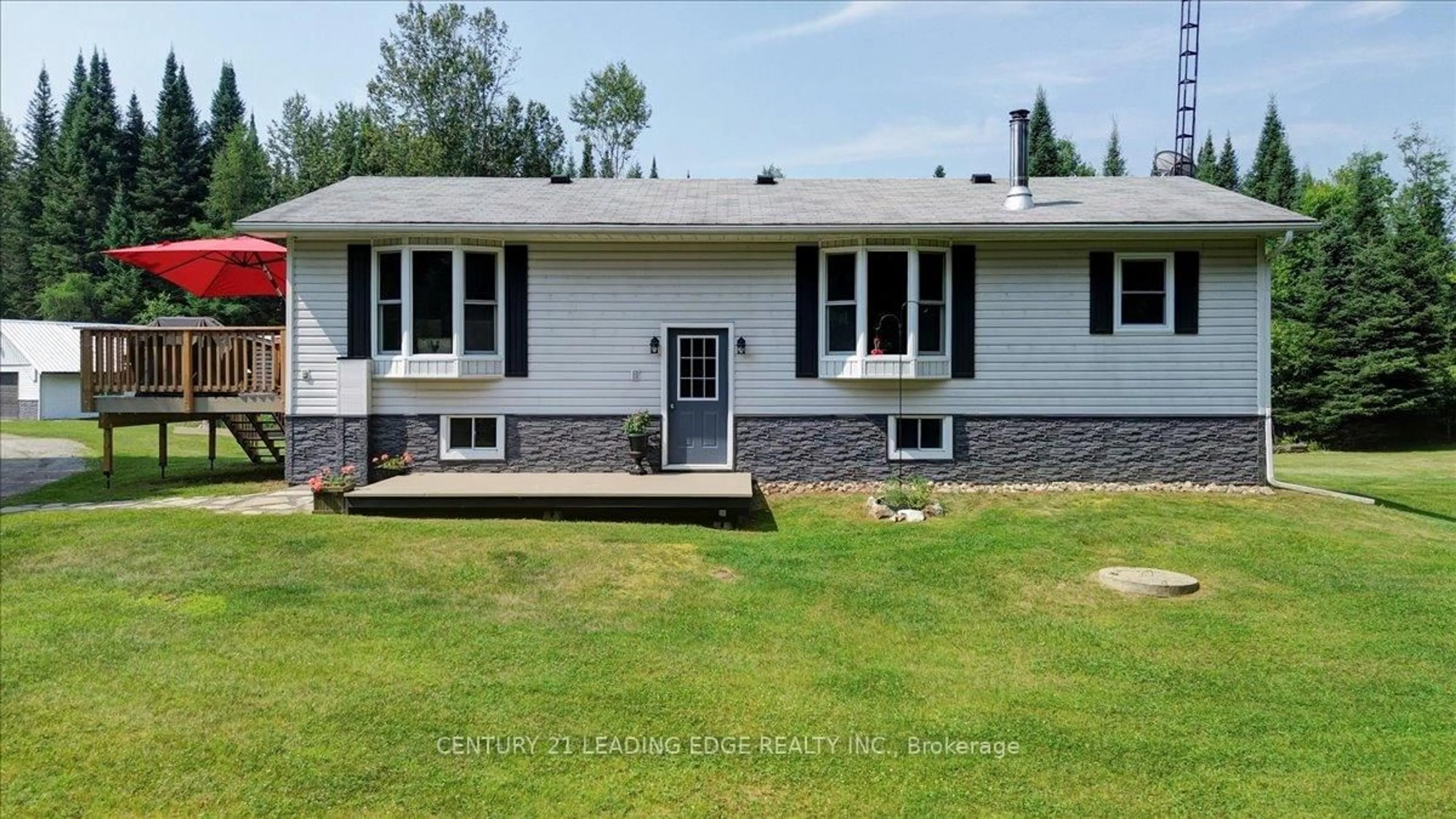 Home with vinyl exterior material, unknown for 281 Crawford Rd, Bancroft Ontario K0L 2L0