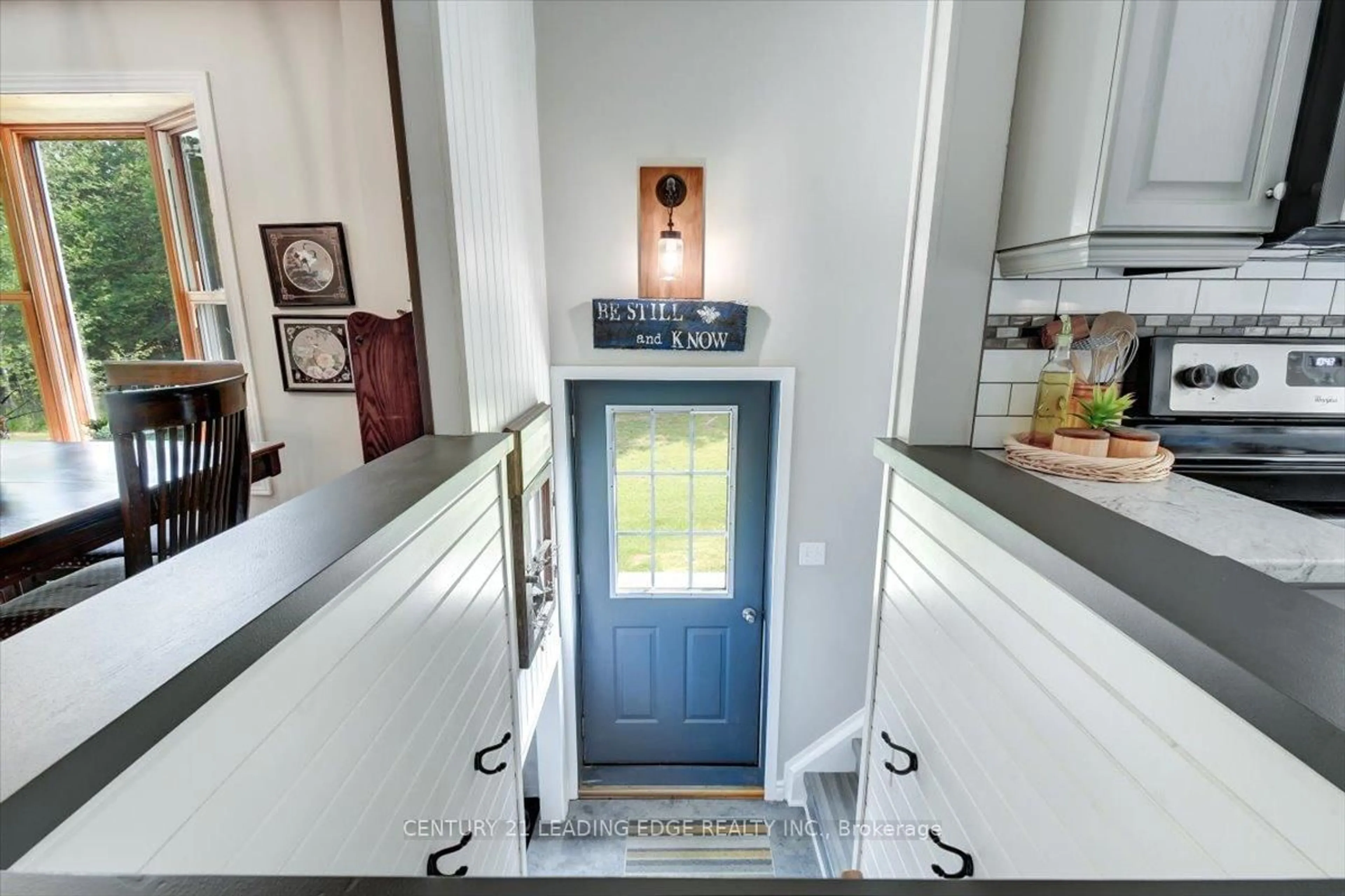Indoor entryway for 281 Crawford Rd, Bancroft Ontario K0L 2L0