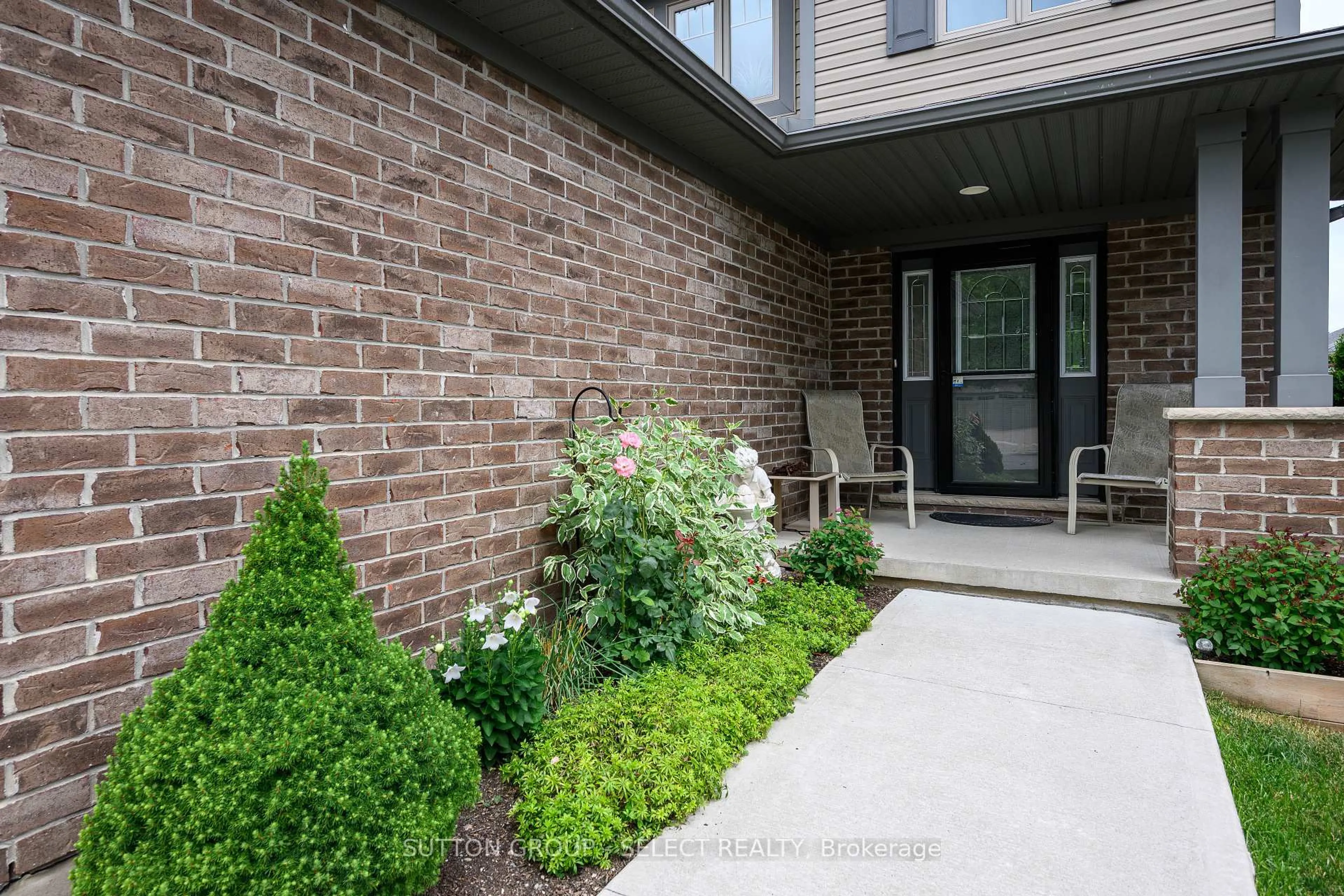 Unknown for 7 AMBLESIDE Dr, St. Thomas Ontario N5P 0A9