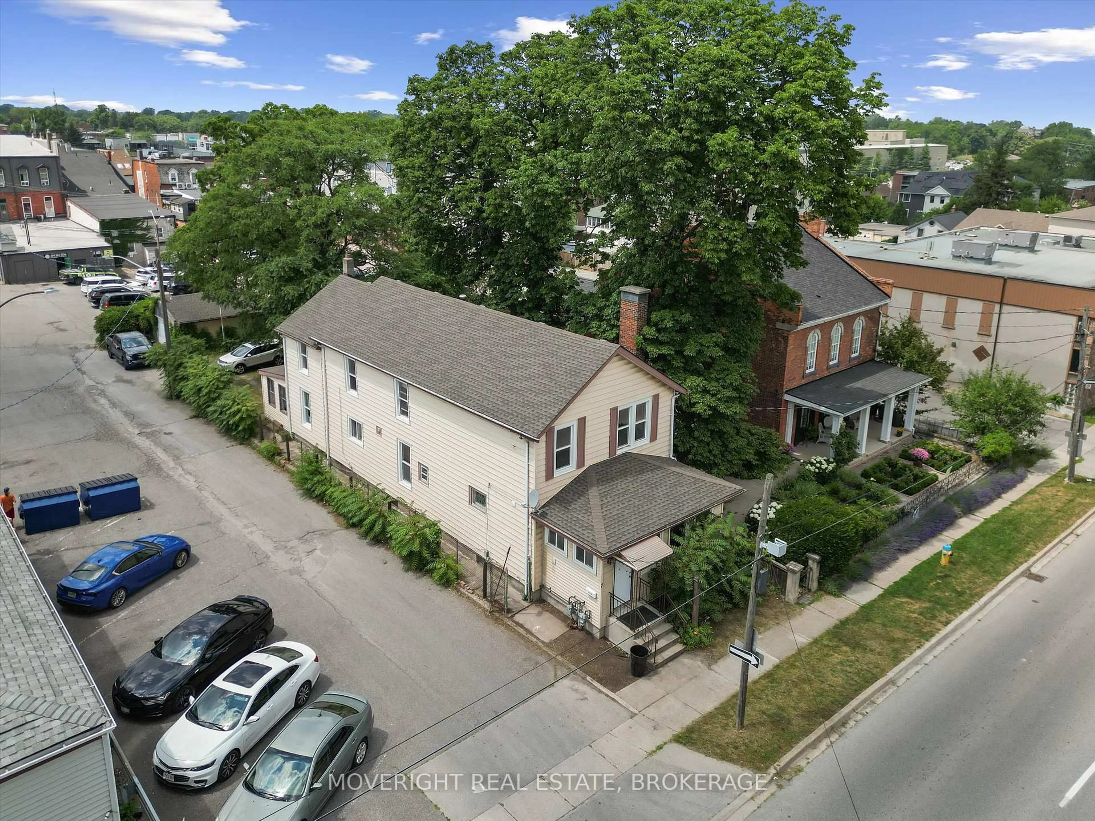 A pic from outside/outdoor area/front of a property/back of a property/a pic from drone, street for 7 Ormond St, Thorold Ontario L2V 1Y2