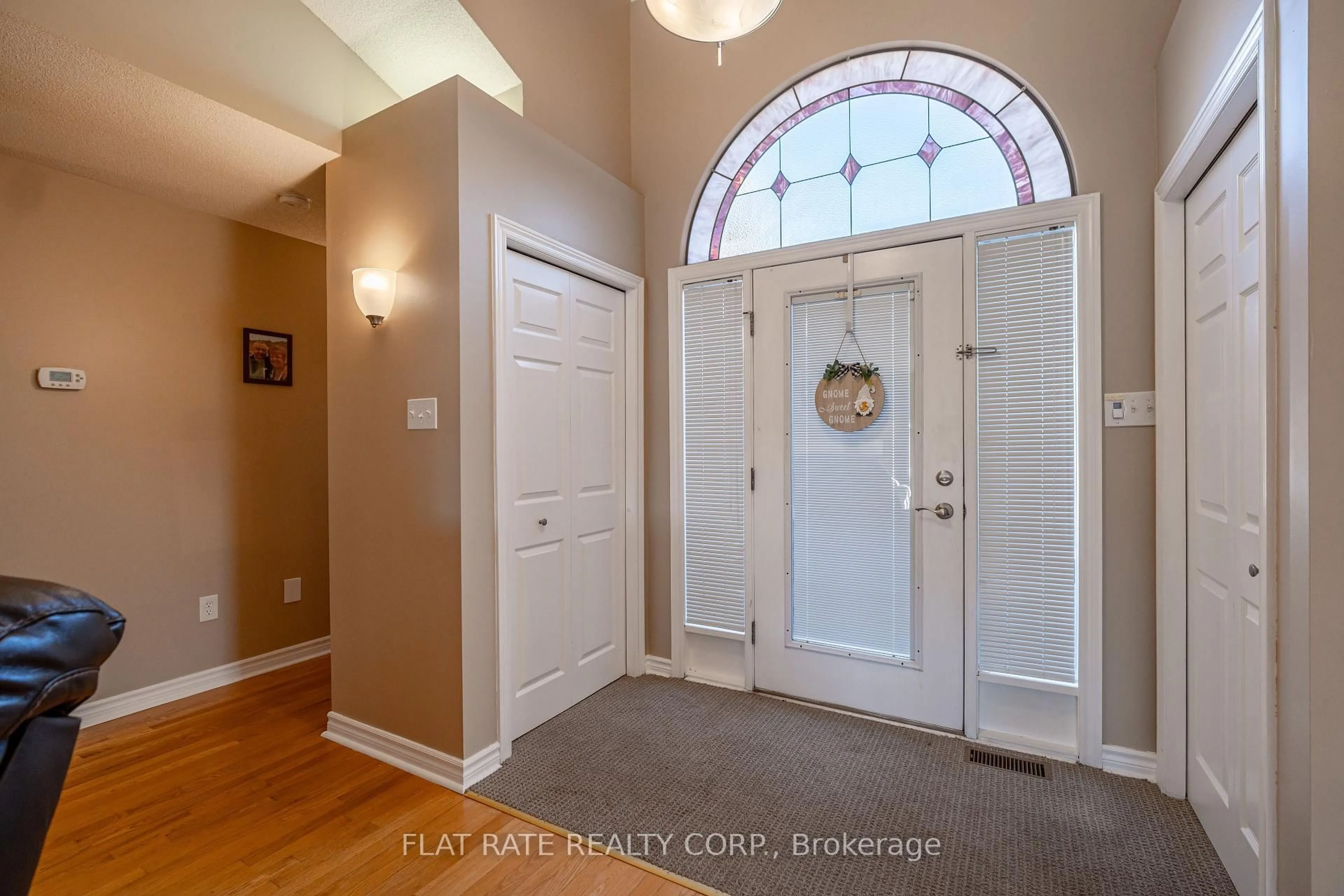 Indoor entryway for 10 HILLVIEW Dr, Kawartha Lakes Ontario K0M 1A0