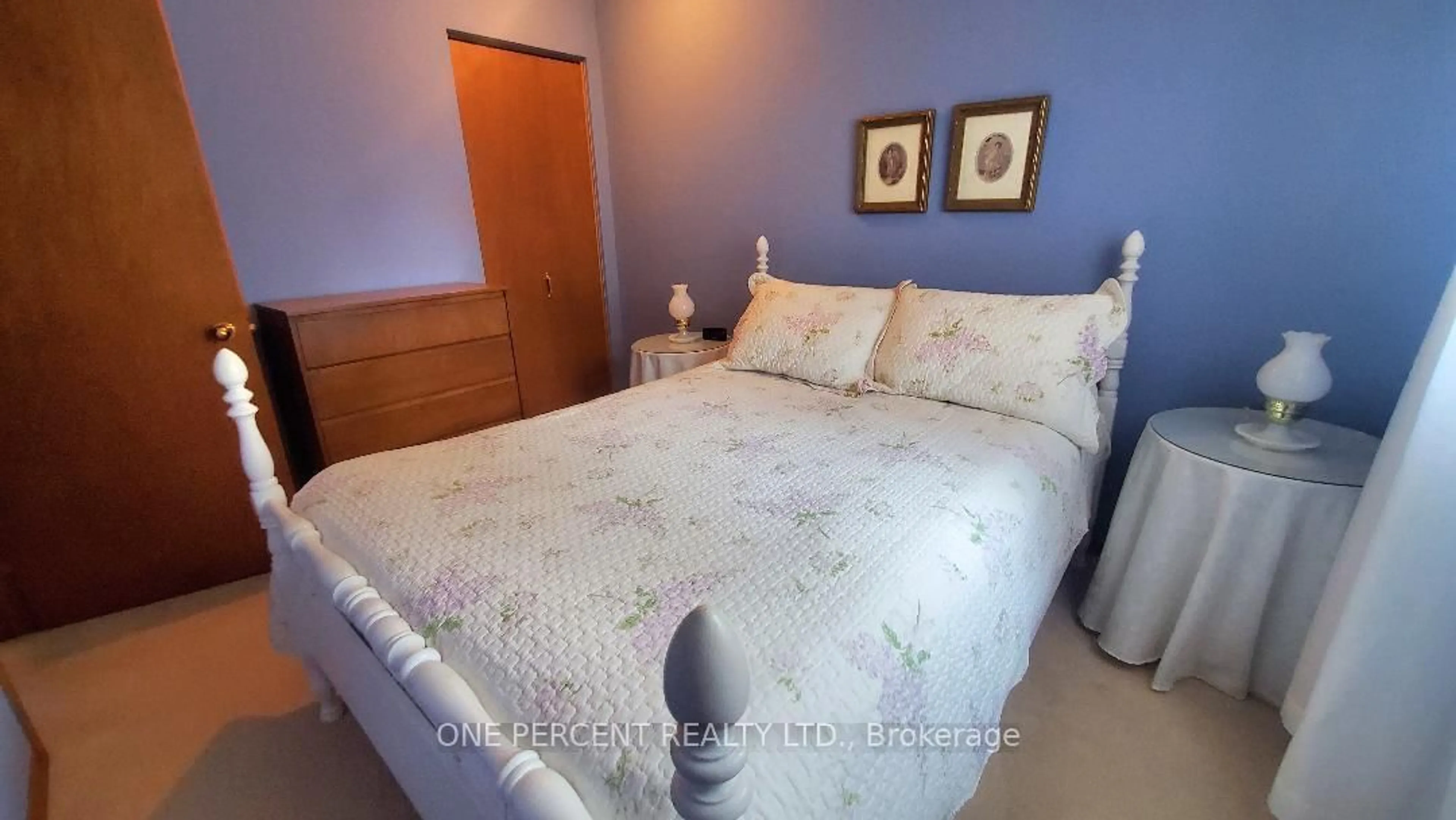 Bedroom with bed, unknown for 18 Magwood Crt, Stratford Ontario N4Z 1G3