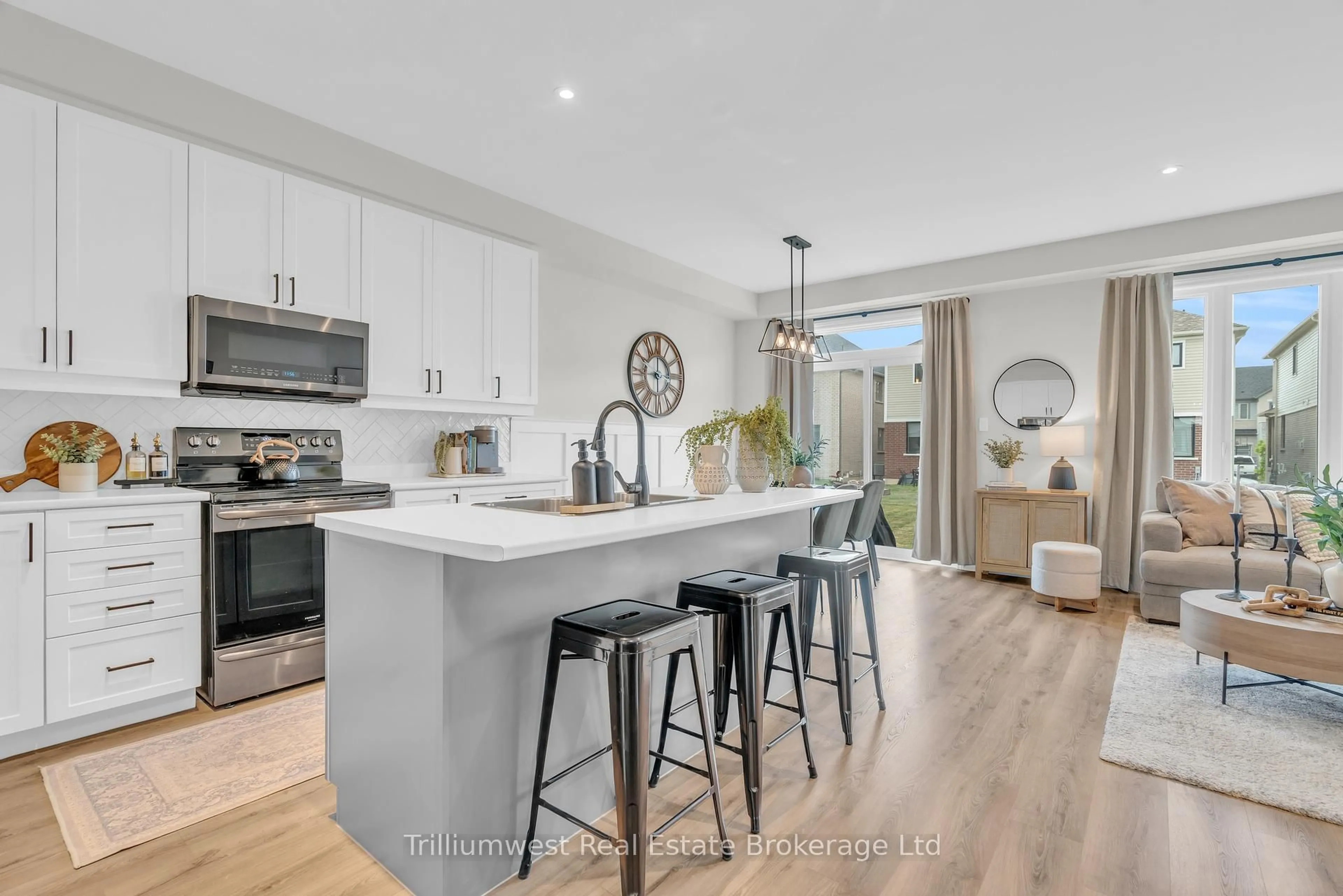 Open concept kitchen, unknown for 192 Elliot Ave, Centre Wellington Ontario N1M 0J5