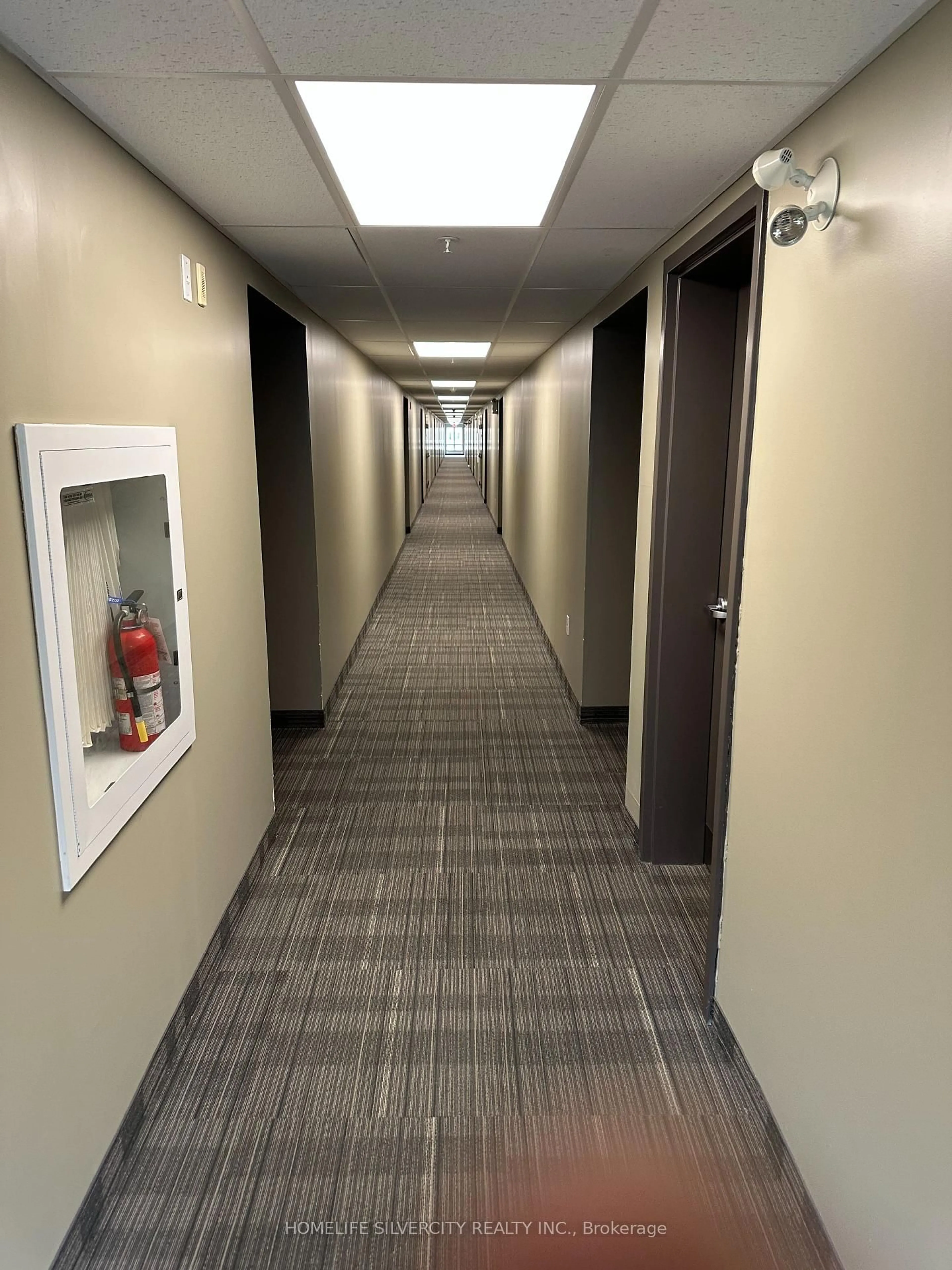 Indoor foyer for 45 Kingsbury Sq #209, Guelph Ontario N1L 0L2