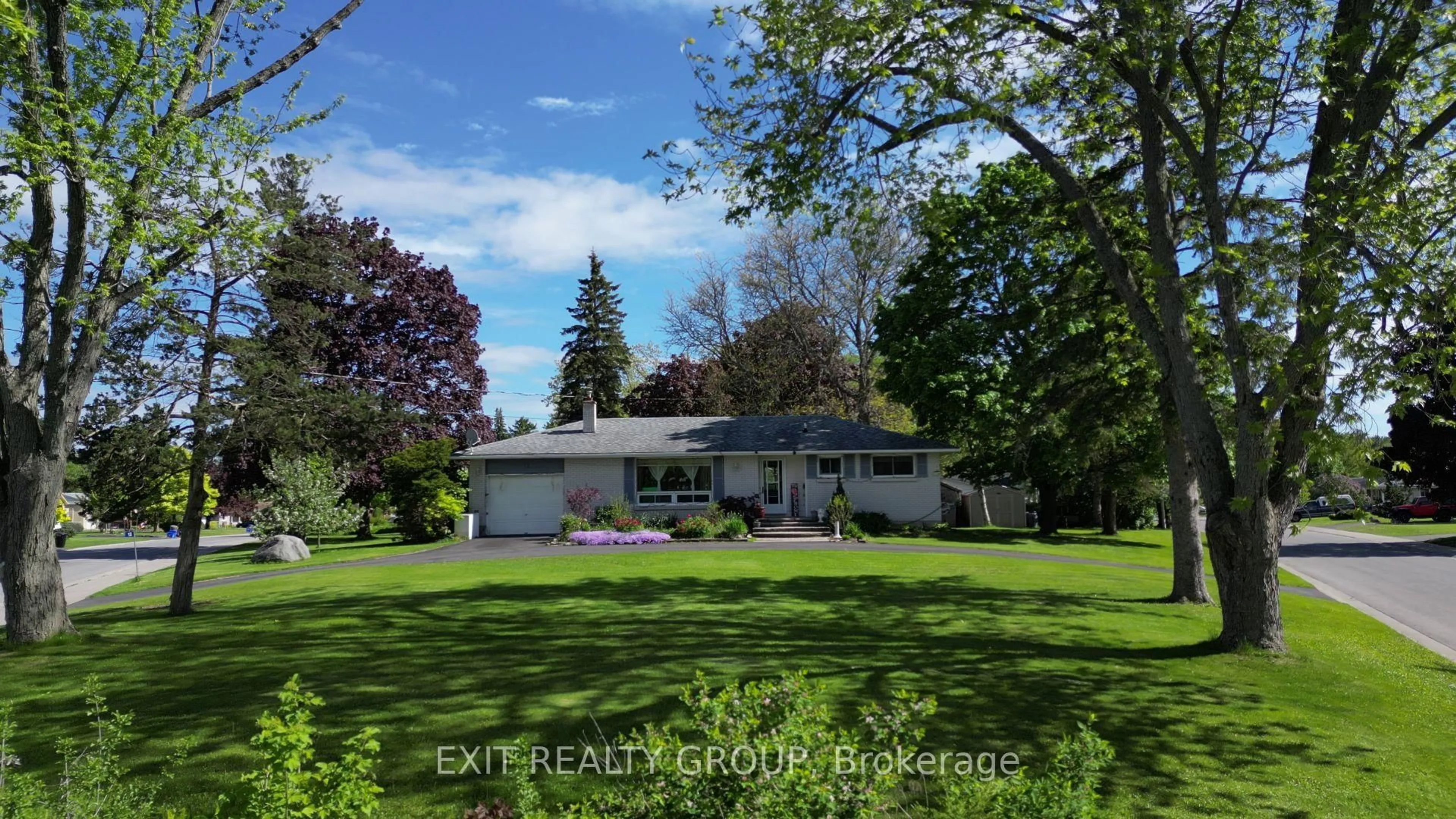A pic from outside/outdoor area/front of a property/back of a property/a pic from drone, street for 12 Nelson St, Quinte West Ontario K0K 1E0