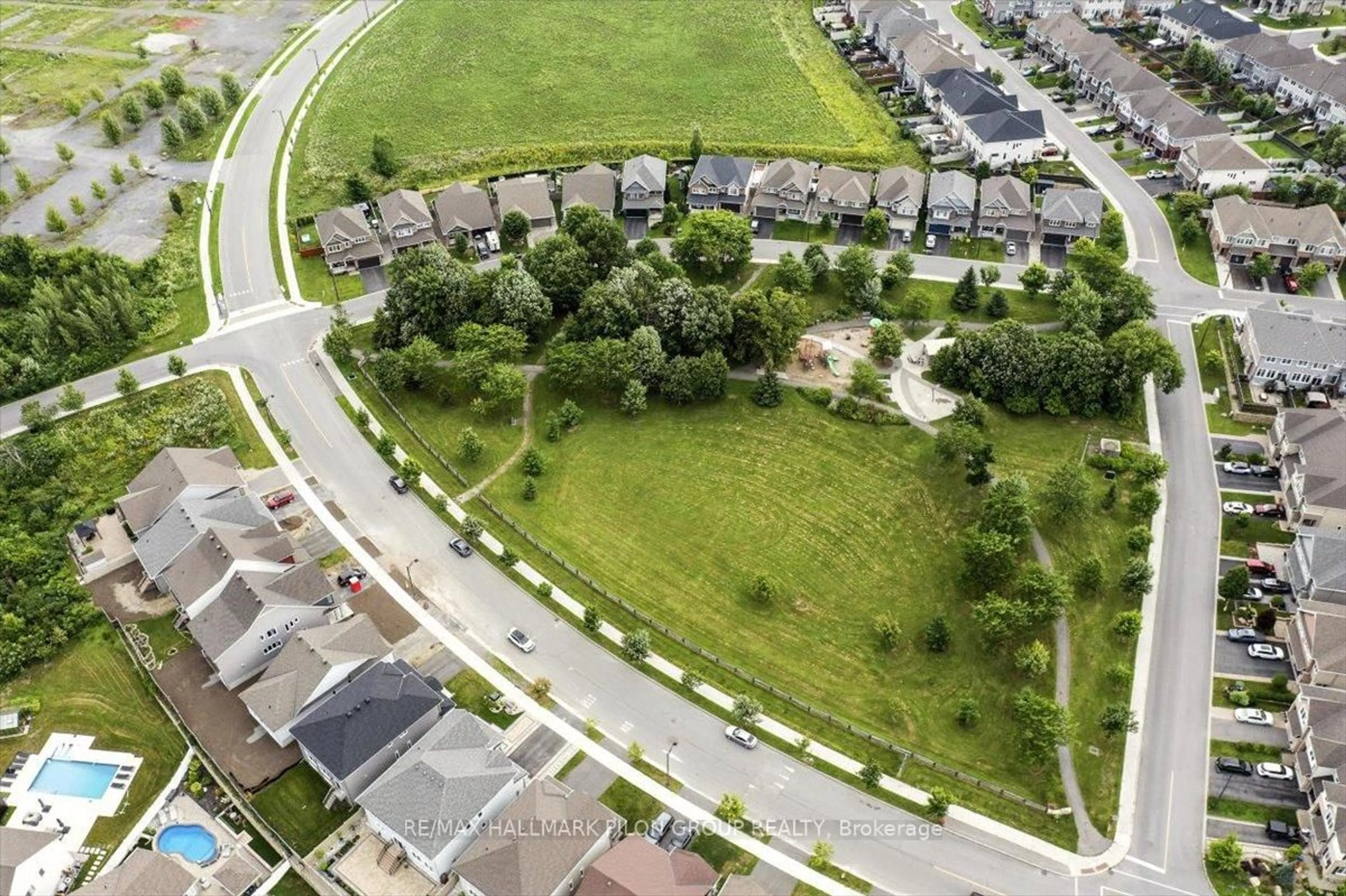 A pic from outside/outdoor area/front of a property/back of a property/a pic from drone, street for 943 Geographe Terr, Orleans Ontario K4A 1J7