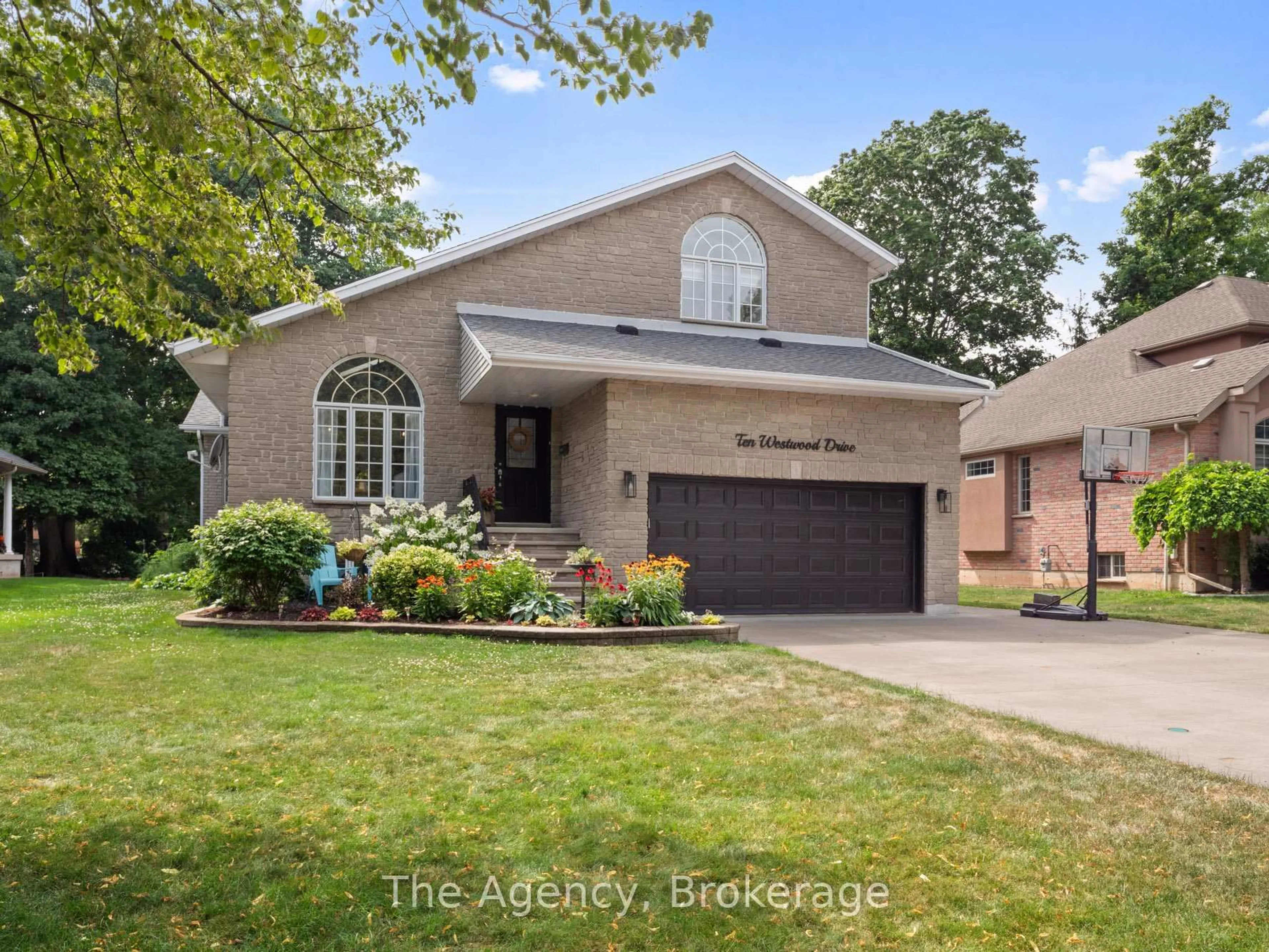 Home with brick exterior material, street for 10 Westwood Dr, Port Colborne Ontario L3K 6B8