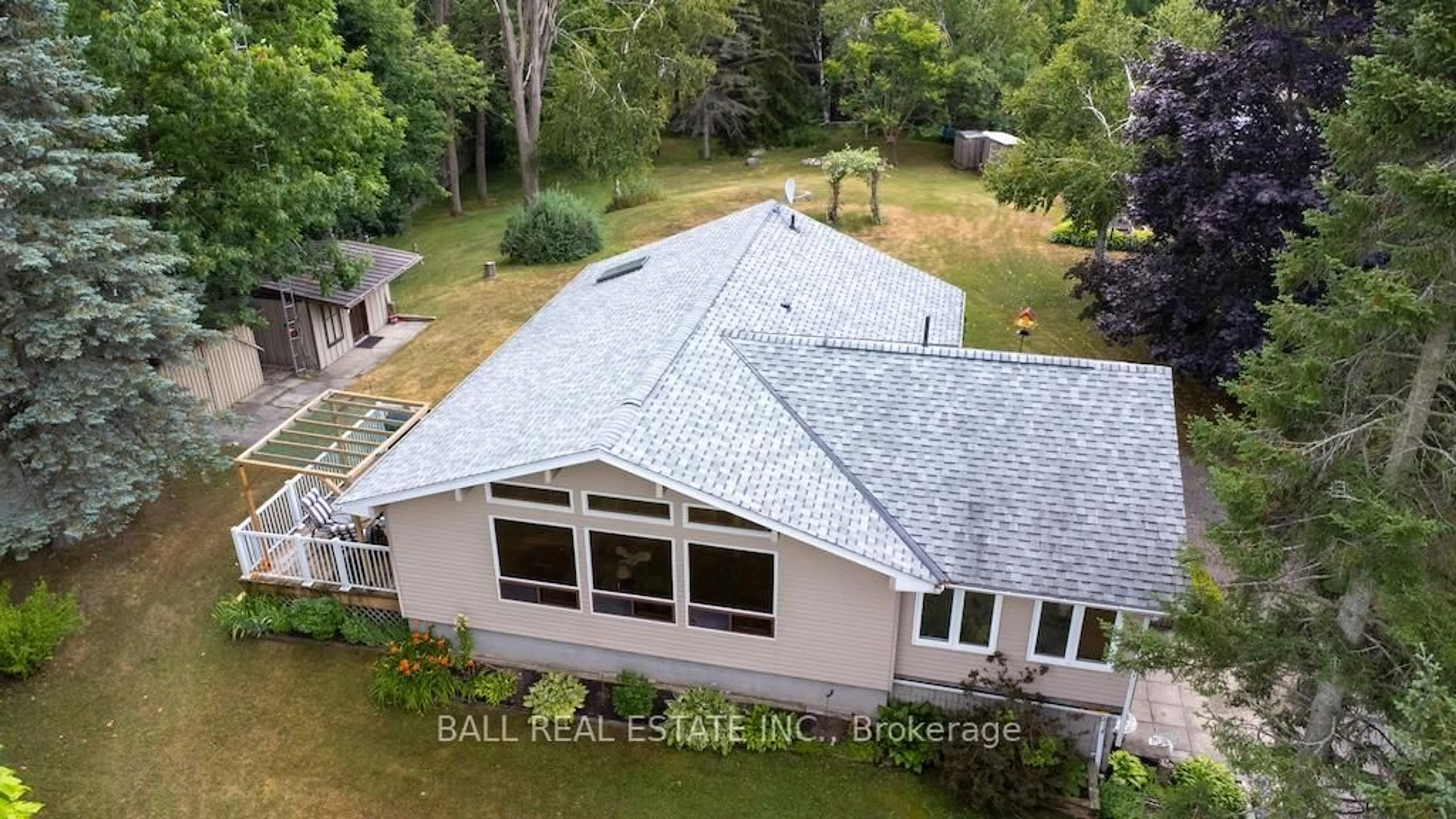 A pic from outside/outdoor area/front of a property/back of a property/a pic from drone, water/lake/river/ocean view for 2811 Antelope Tr, Selwyn Ontario K0L 2H0