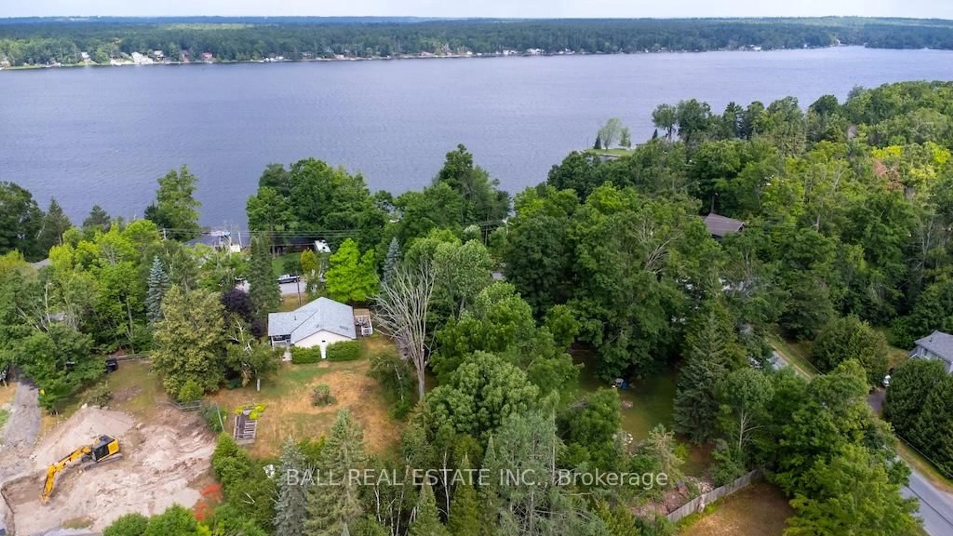 A pic from outside/outdoor area/front of a property/back of a property/a pic from drone, water/lake/river/ocean view for 2811 Antelope Tr, Selwyn Ontario K0L 2H0