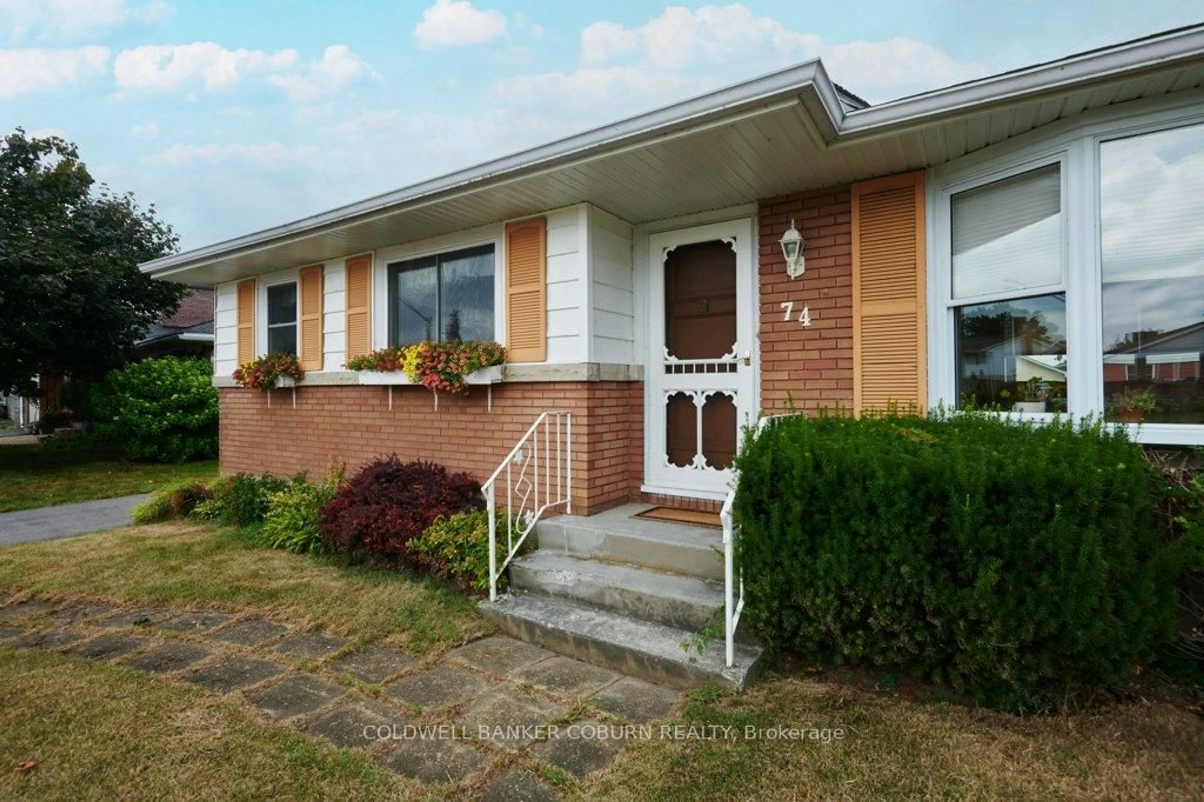 Home with brick exterior material, unknown for 74 Kyle Dr, South Dundas Ontario K0C 1X0