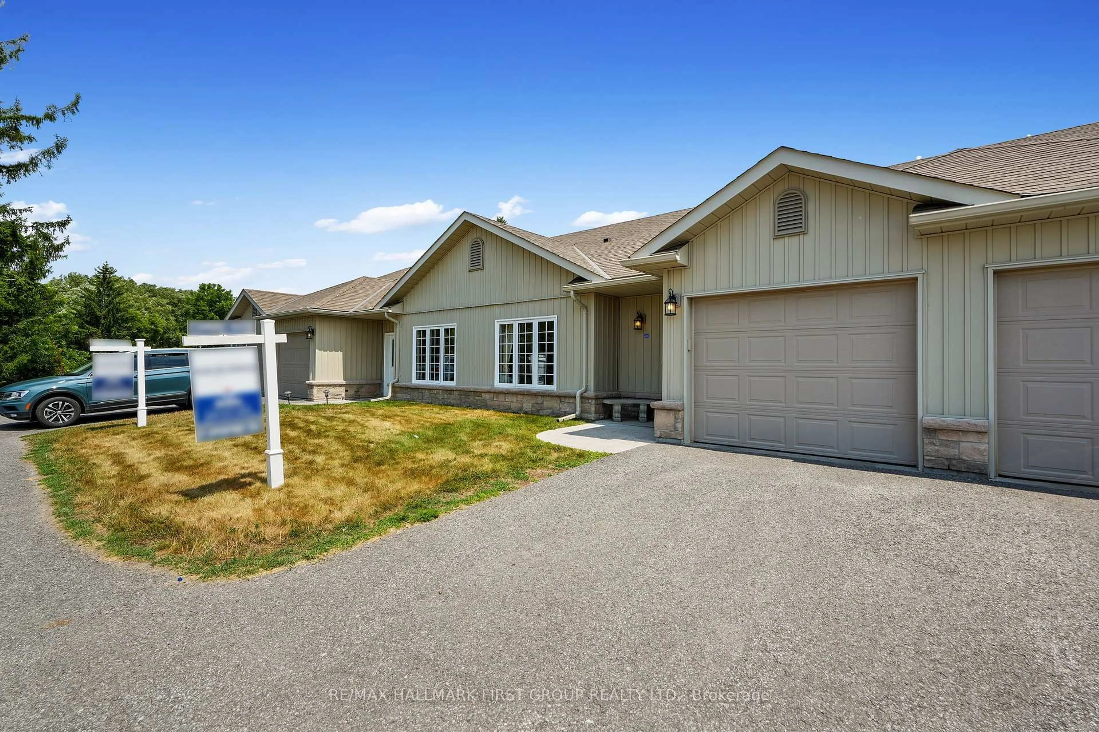Home with vinyl exterior material, street for 17 George Crt #203, Cramahe Ontario K0K 1S0