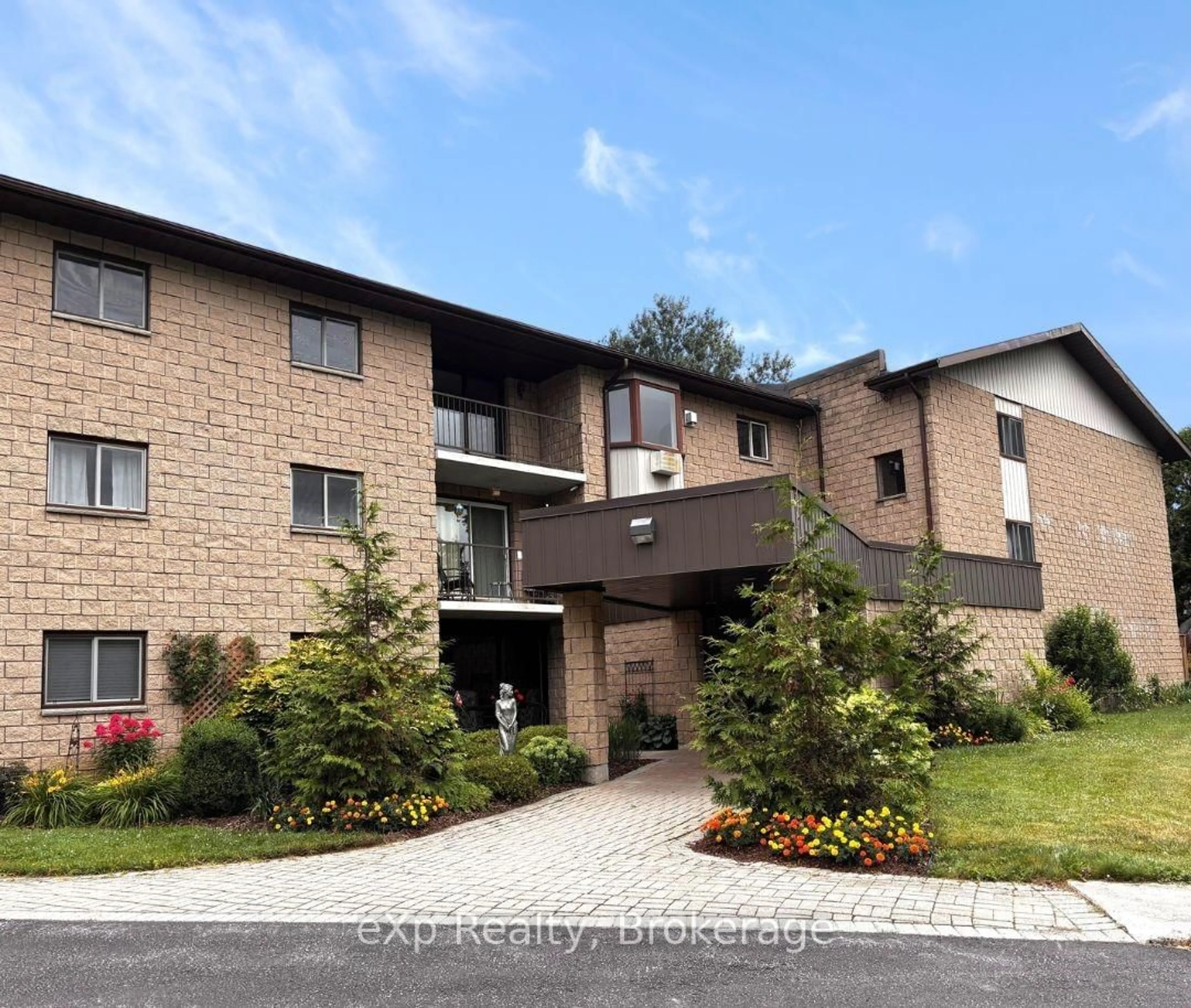 Unknown for 125 Hinks St #306, Brockton Ontario N0G 2V0