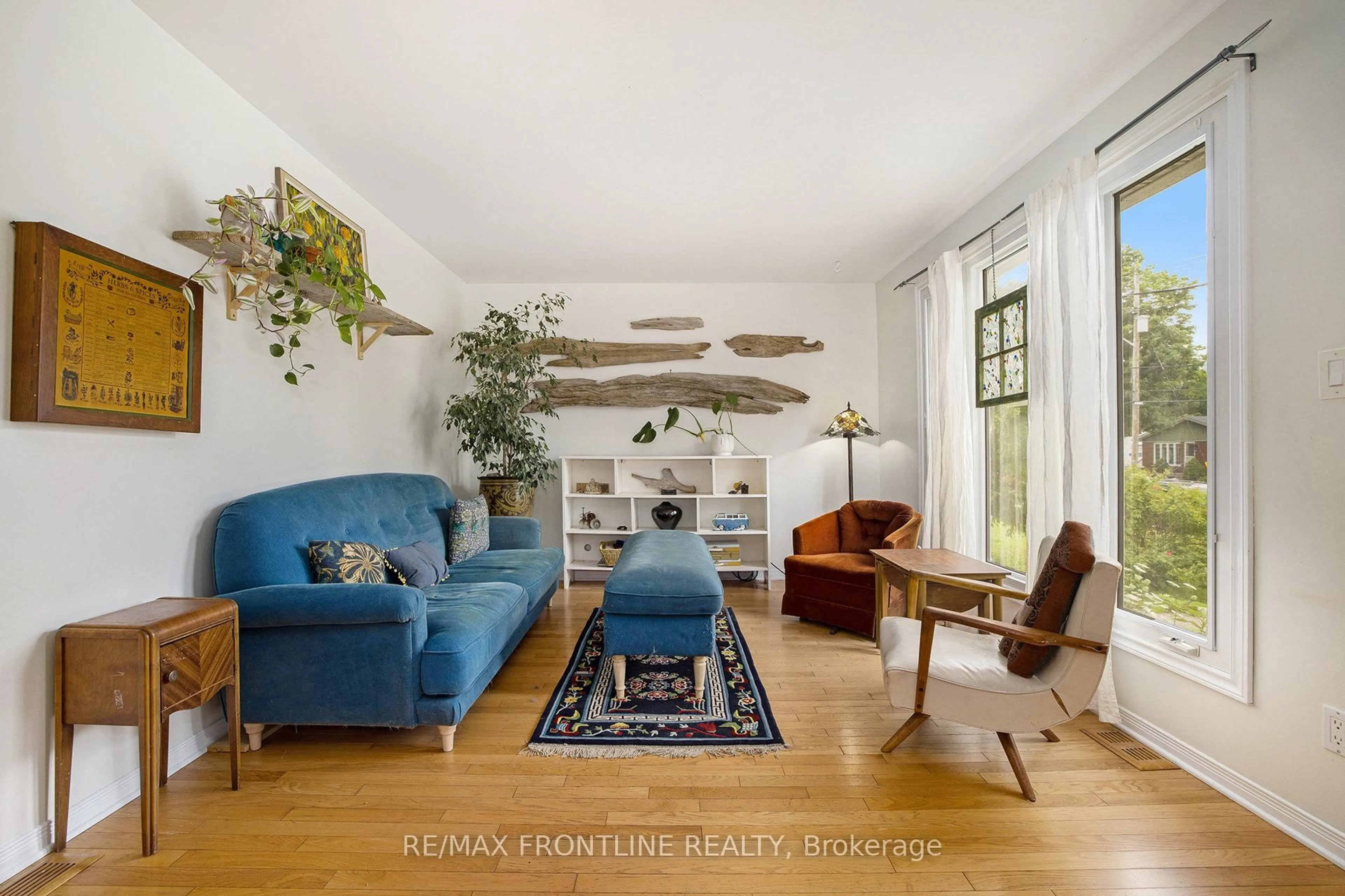 Living room with furniture, unknown for 13 Haggart St, Perth Ontario K7H 2Z5