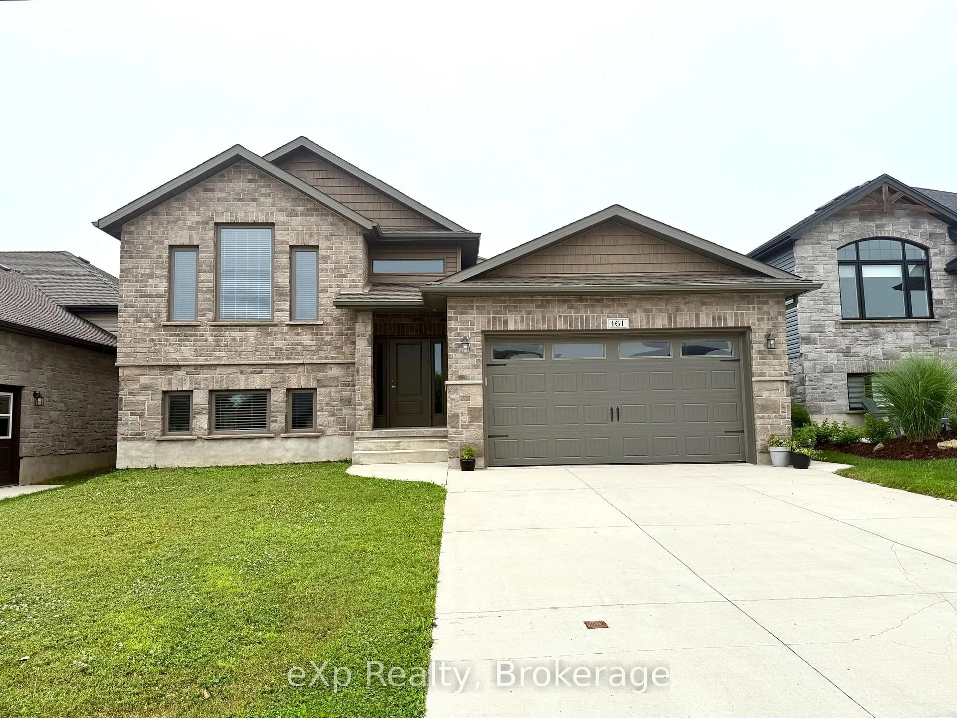 Home with brick exterior material, street for 161 17th Ave A, Hanover Ontario N4N 0B5