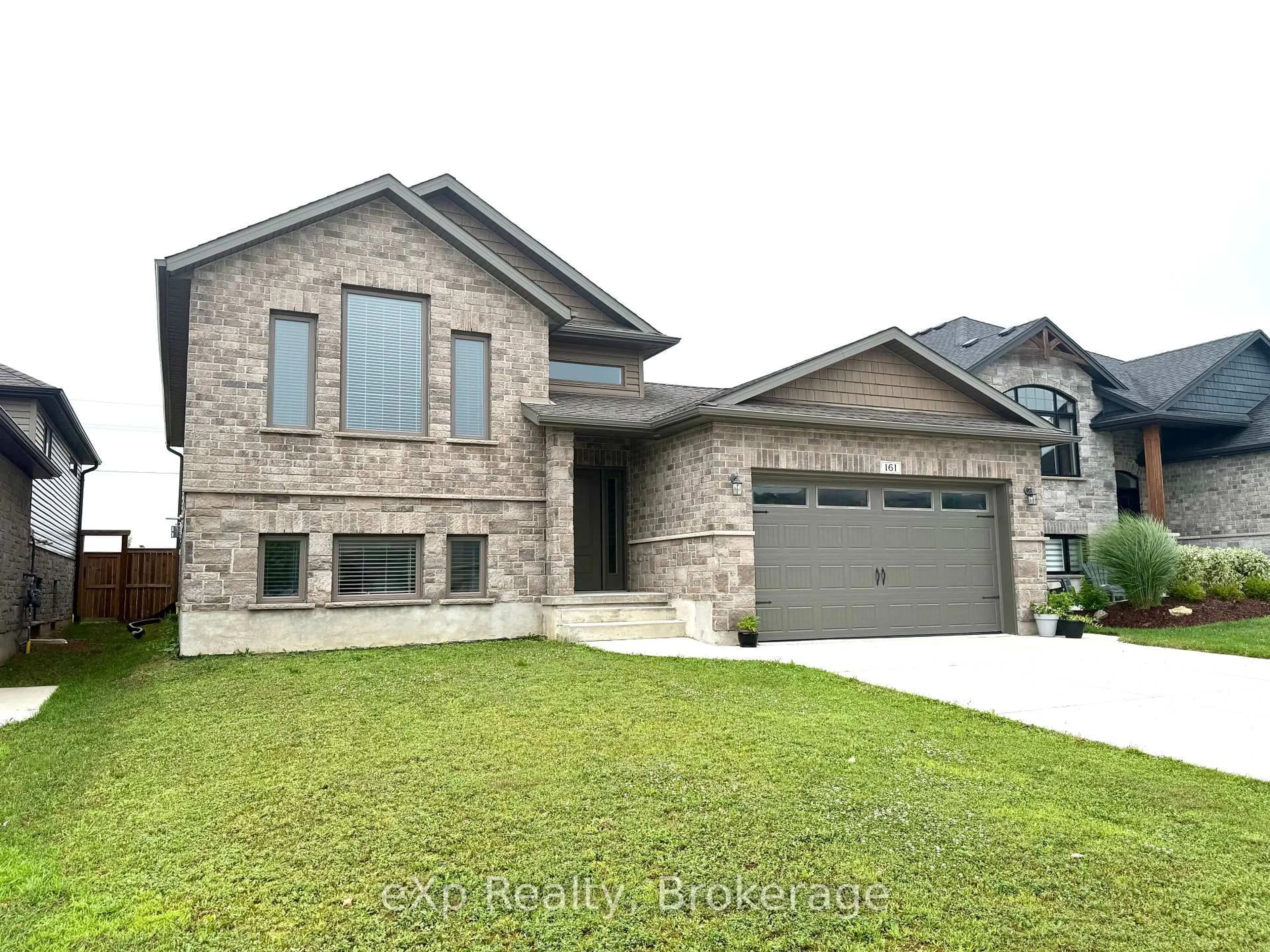 Home with brick exterior material, street for 161 17th Ave A, Hanover Ontario N4N 0B5