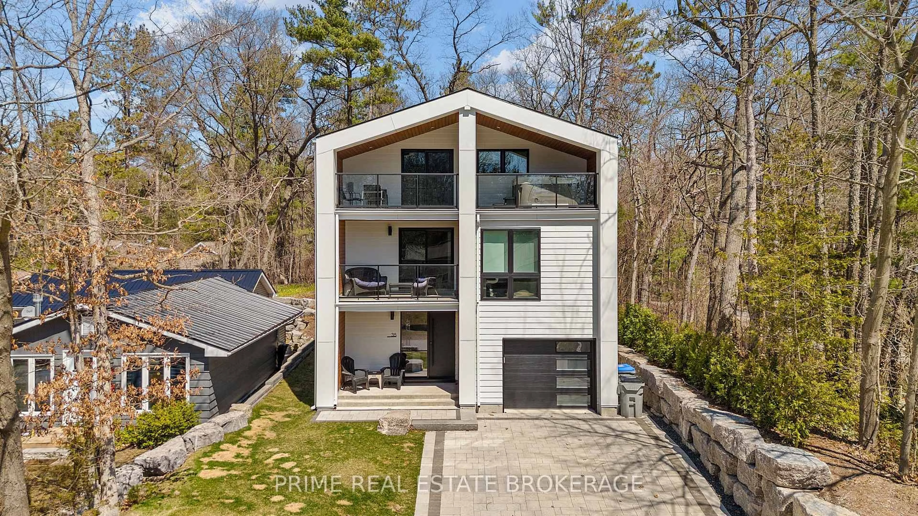 Home with brick exterior material, building for 35 Walker St, Lambton Shores Ontario N0M 1T0