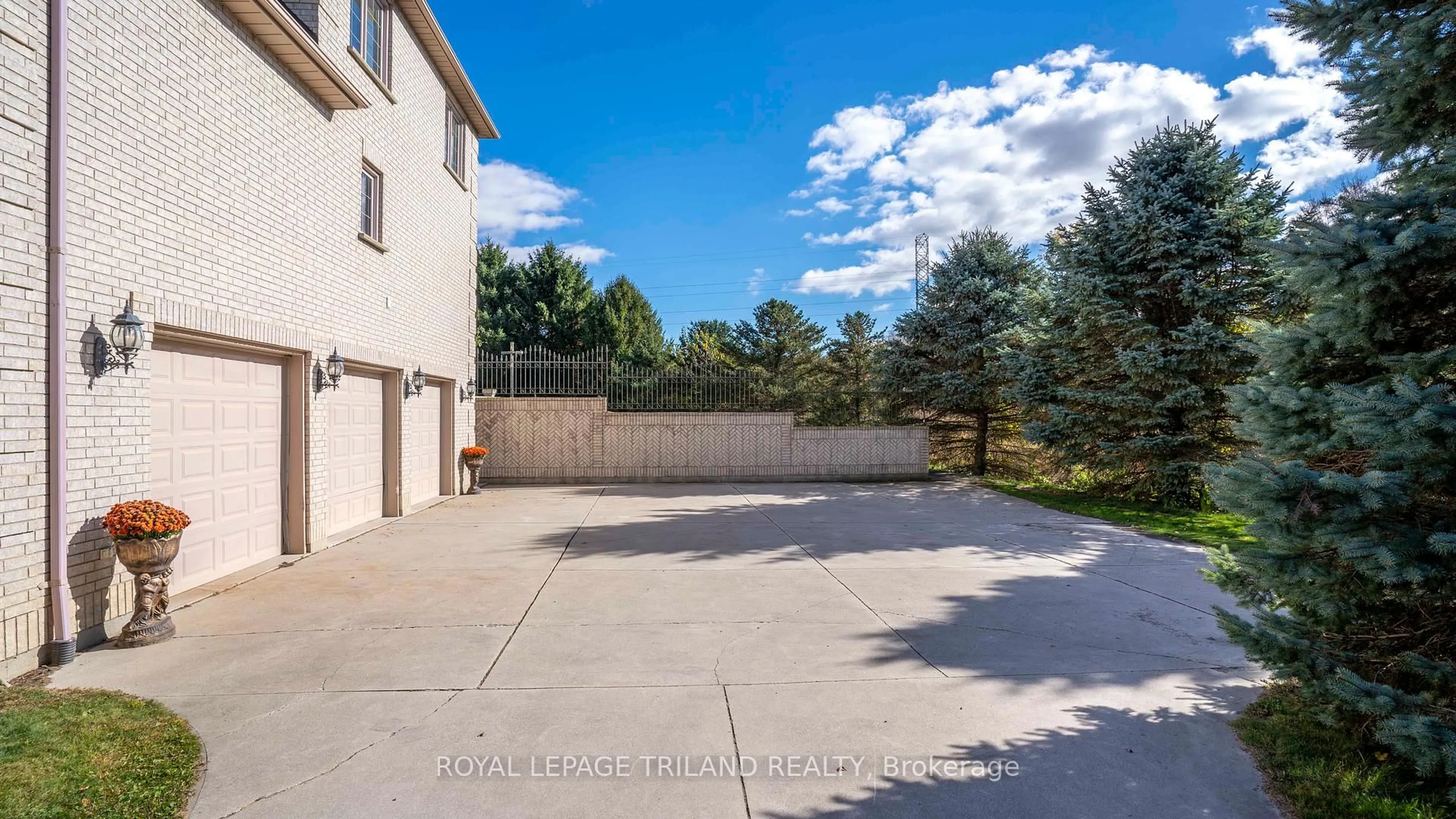 Patio, unknown for 13240 Mclarty Line, Chatham-Kent Ontario N0P 2C0