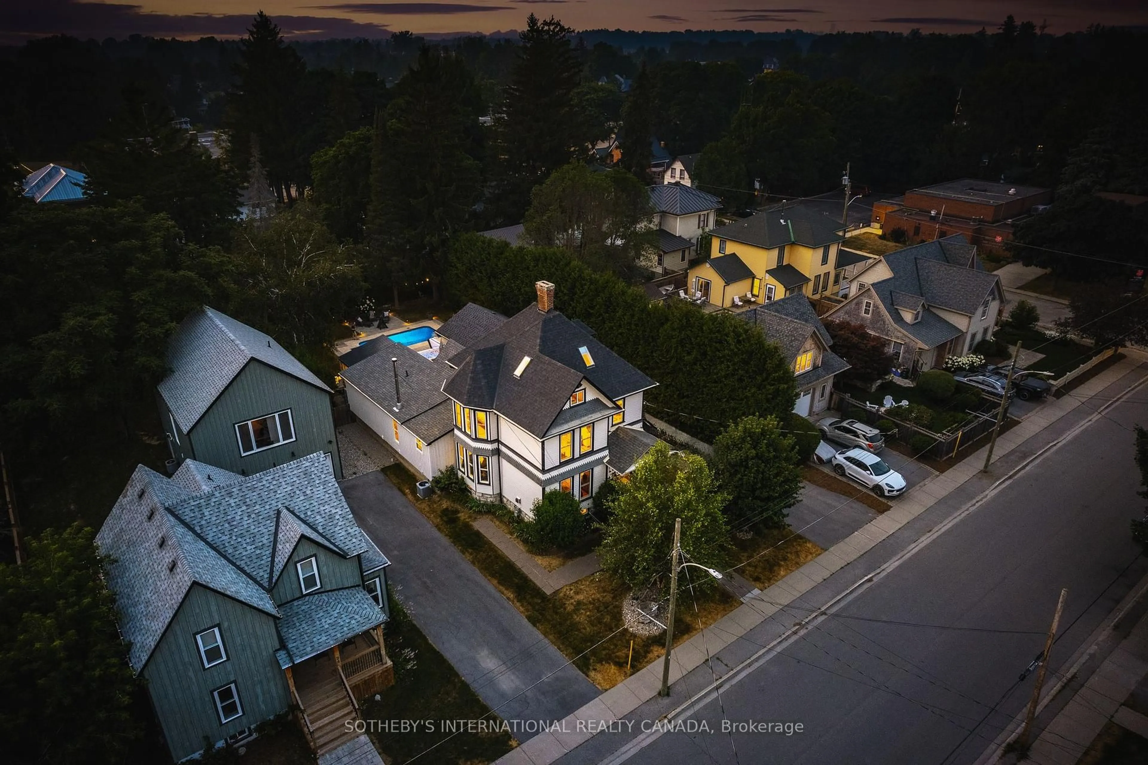 A pic from outside/outdoor area/front of a property/back of a property/a pic from drone, street for 29 Queen St, Prince Edward County Ontario K0K 2T0